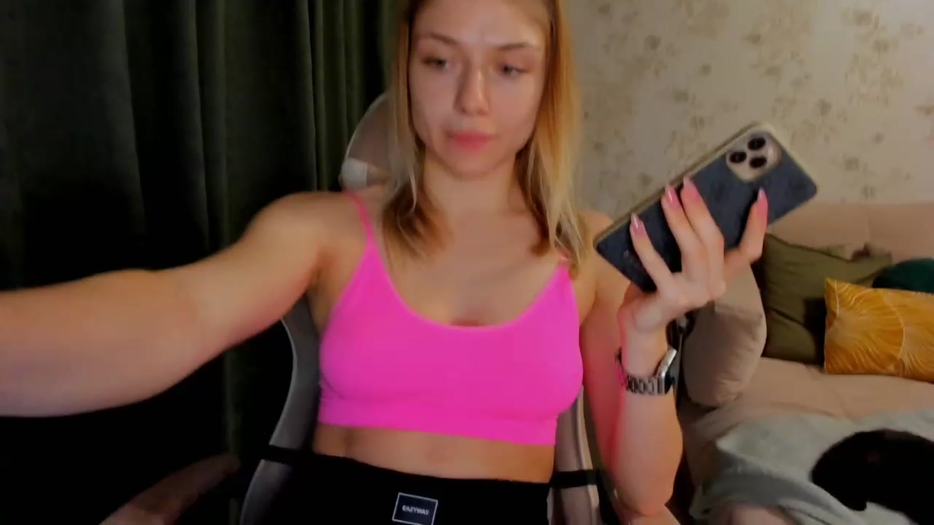 Gallery image thumbnail from Make_my_Luck's myfreecams stream on, 07/05/2023, 19:23 image 5 of 20