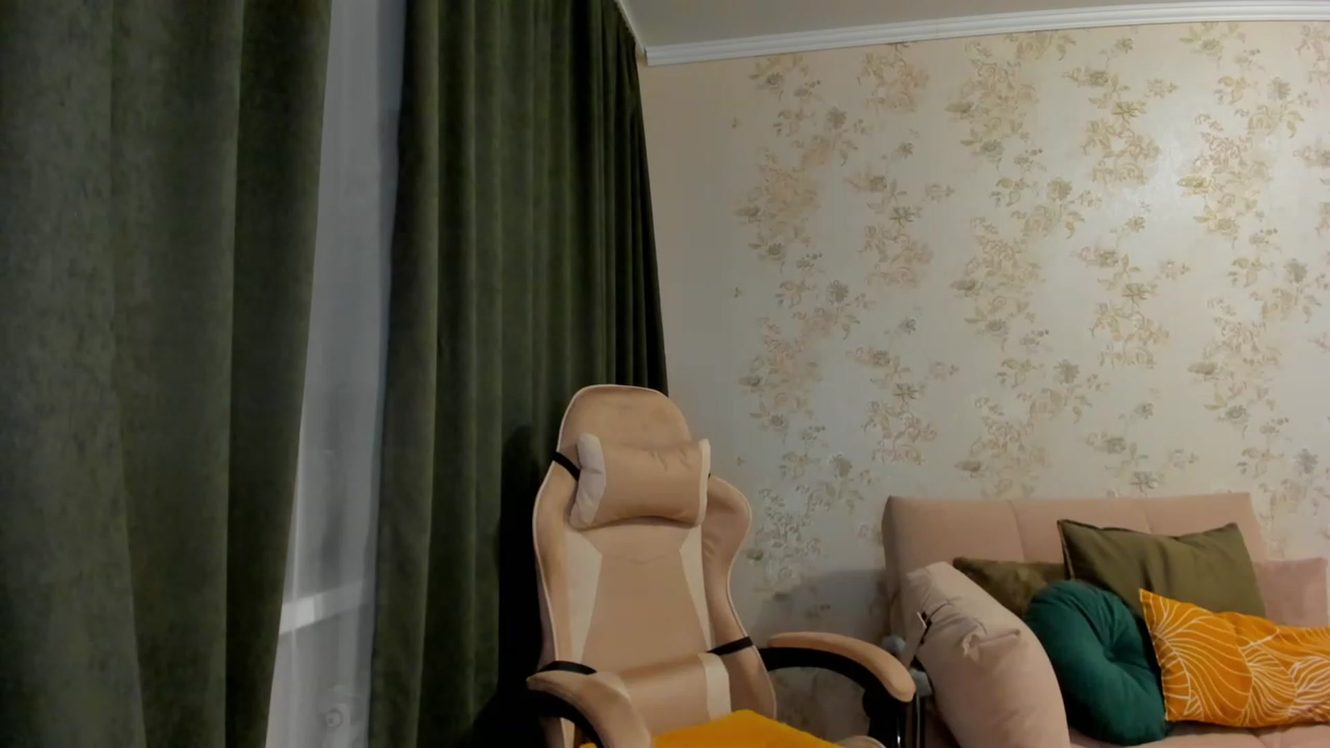 Gallery image thumbnail from Make_my_Luck's myfreecams stream on, 07/10/2023, 19:59 image 7 of 20