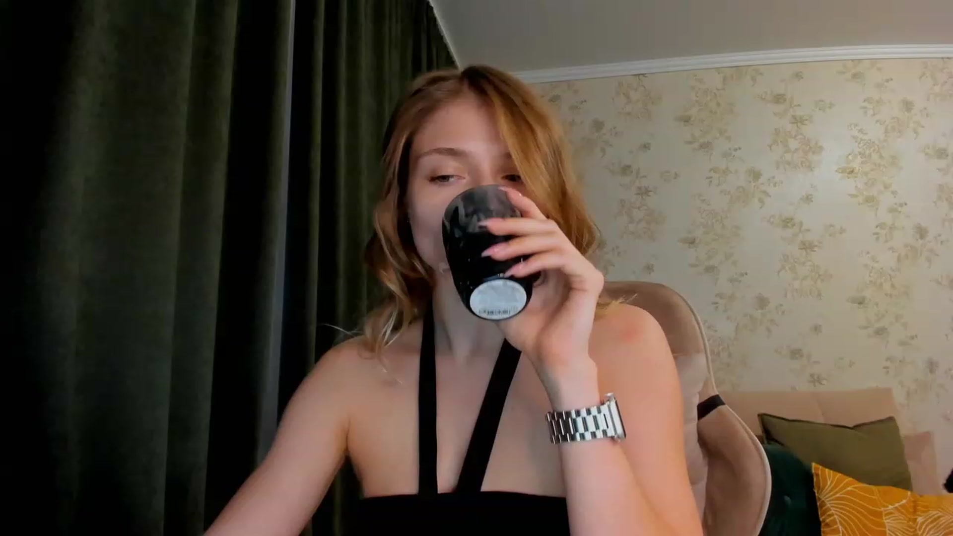 Gallery image thumbnail from Make_my_Luck's myfreecams stream on, 07/12/2023, 20:28 image 10 of 20