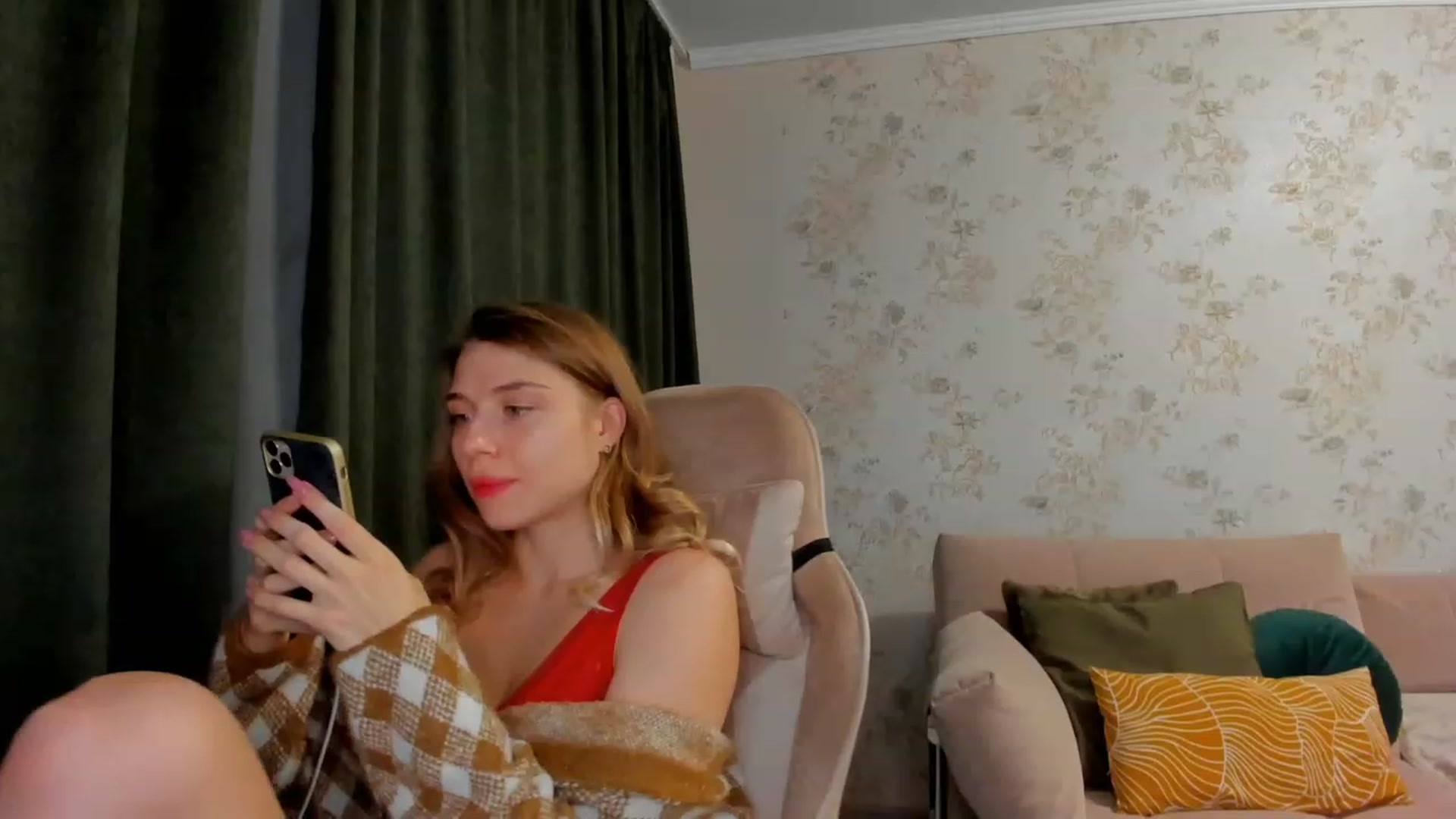 Gallery image thumbnail from Make_my_Luck's myfreecams stream on, 07/13/2023, 19:54 image 5 of 20