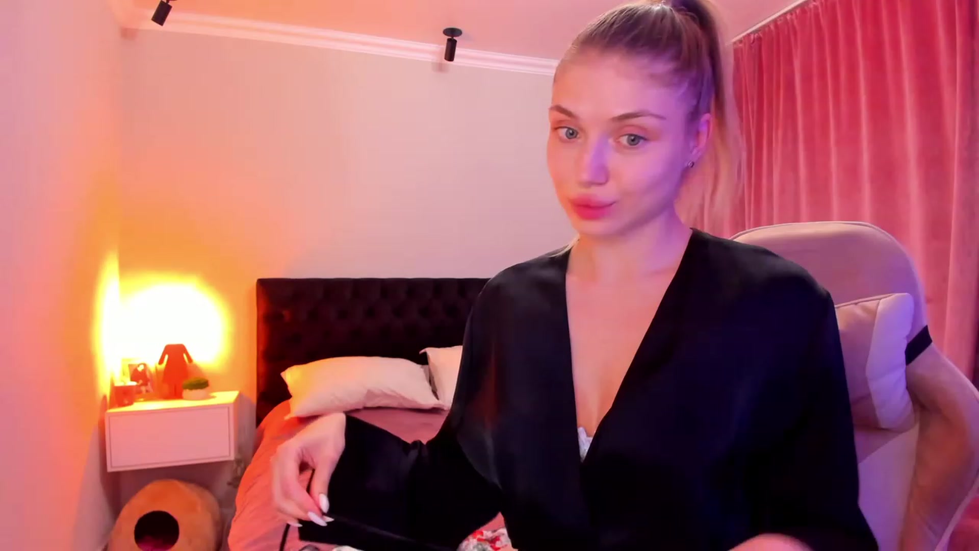 Gallery image thumbnail from Make_my_Luck's myfreecams stream on, 07/28/2023, 19:47 image 17 of 20