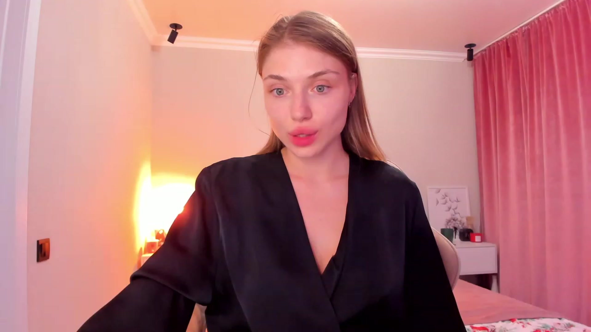 Gallery image thumbnail from Make_my_Luck's myfreecams stream on, 07/28/2023, 19:47 image 12 of 20