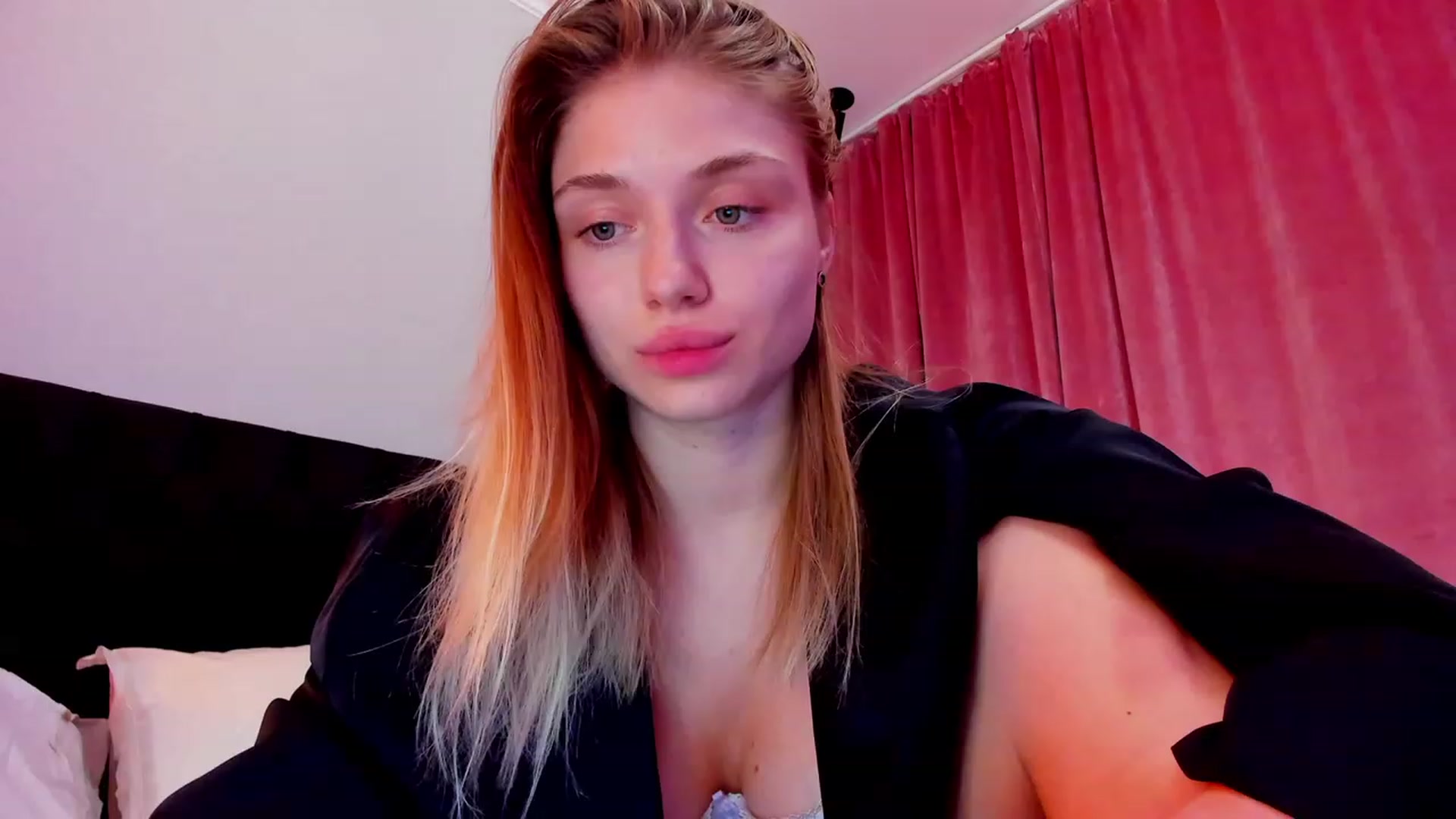 Gallery image thumbnail from Make_my_Luck's myfreecams stream on, 07/28/2023, 20:31 image 17 of 20