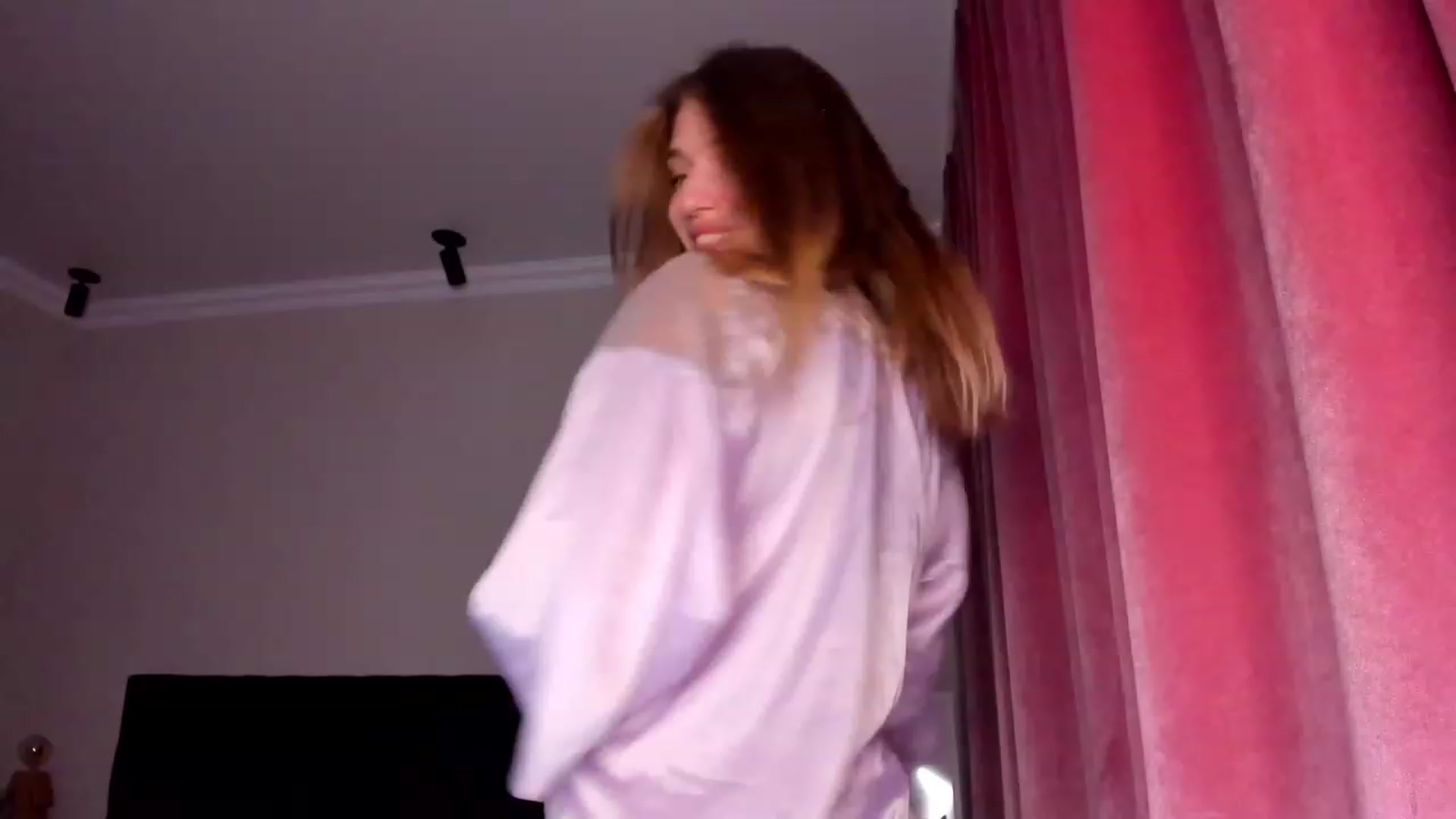 Gallery image thumbnail from Make_my_Luck's myfreecams stream on, 07/29/2023, 17:07 image 19 of 20