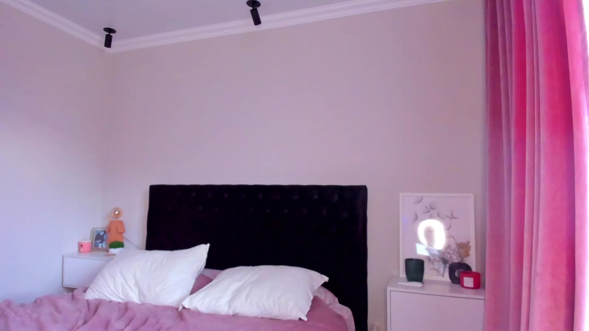 Gallery image thumbnail from Make_my_Luck's myfreecams stream on, 07/29/2023, 17:07 image 9 of 20