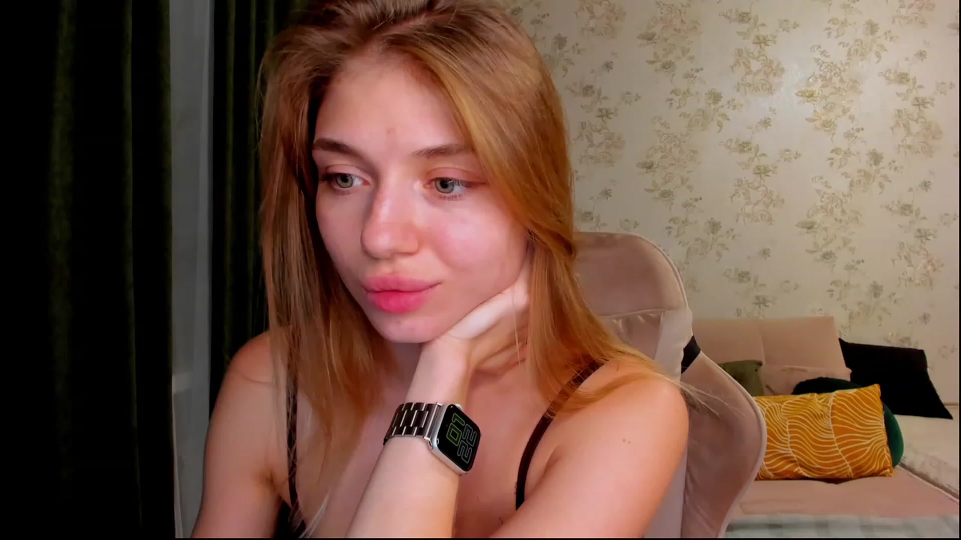 Gallery image thumbnail from Make_my_Luck's myfreecams stream on, 07/30/2023, 21:37 image 6 of 20