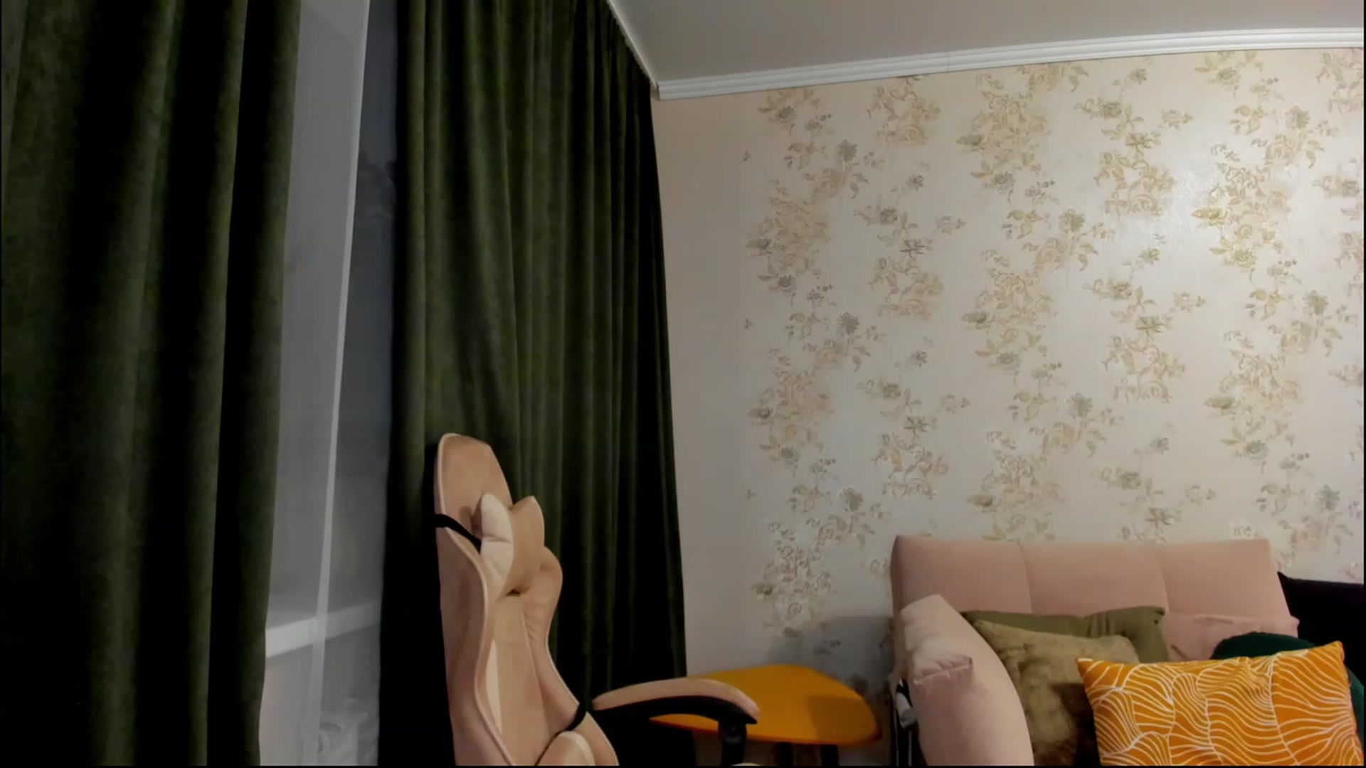 Gallery image thumbnail from Make_my_Luck's myfreecams stream on, 07/30/2023, 23:04 image 4 of 20