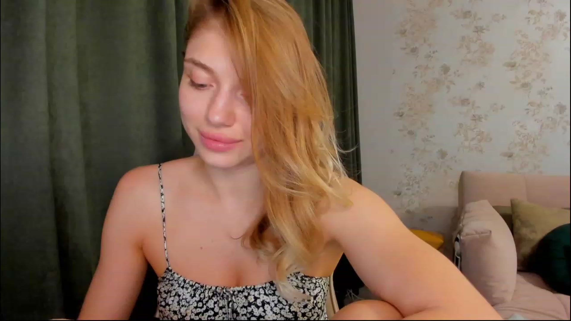 Gallery image thumbnail from Make_my_Luck's myfreecams stream on, 08/11/2023, 19:09 image 16 of 20