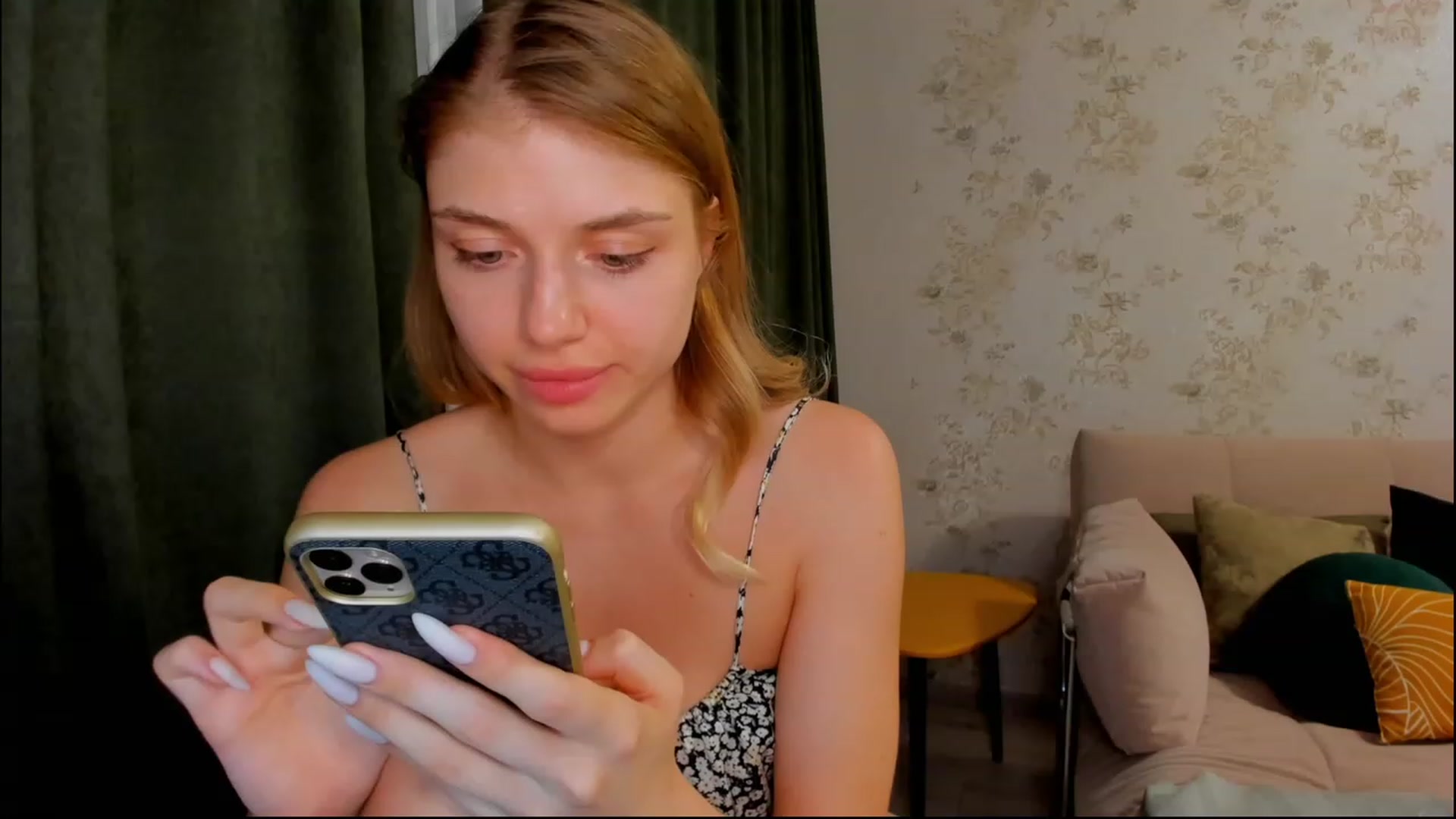 Gallery image thumbnail from Make_my_Luck's myfreecams stream on, 08/11/2023, 19:09 image 3 of 20