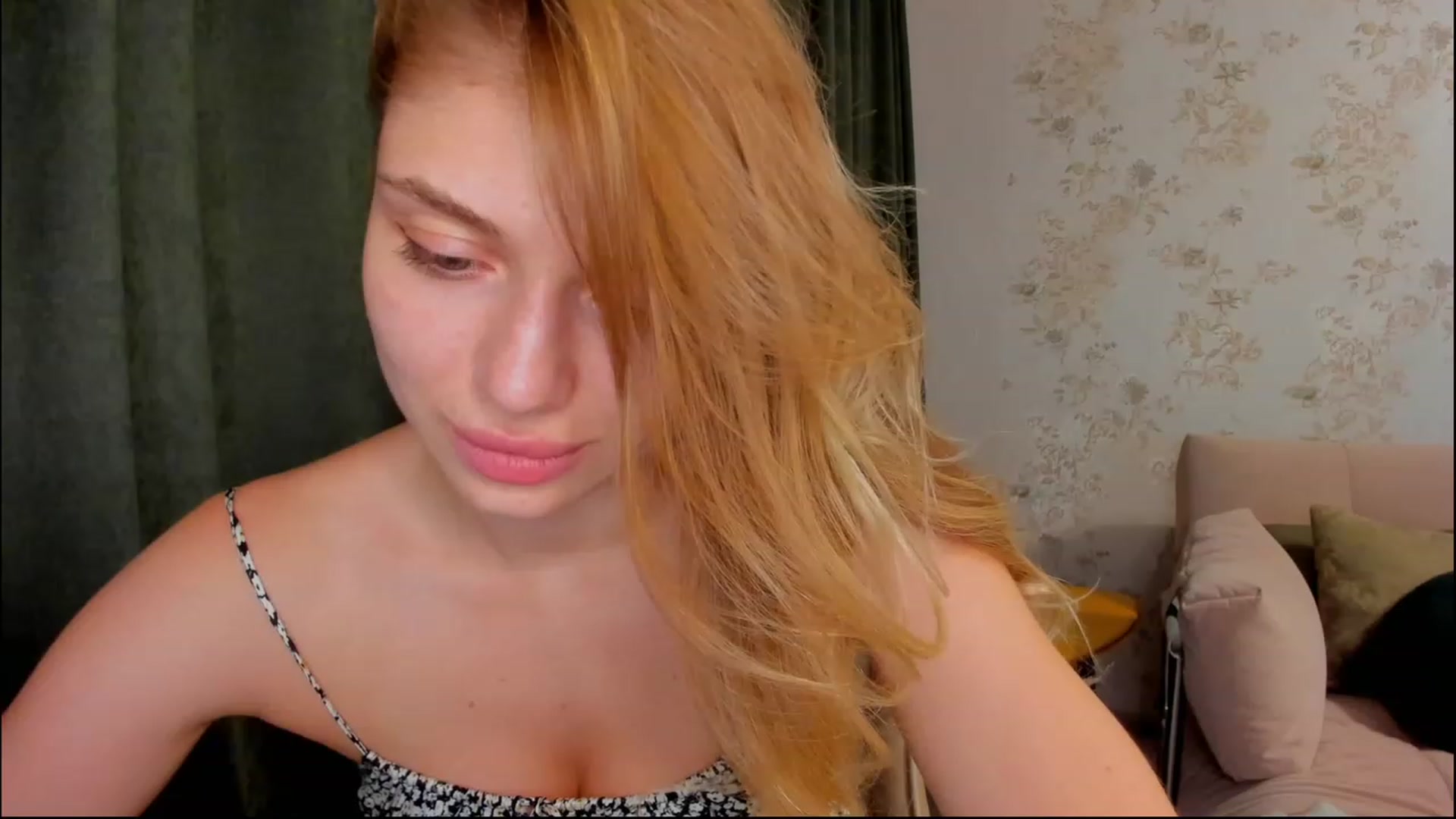 Gallery image thumbnail from Make_my_Luck's myfreecams stream on, 08/11/2023, 19:09 image 8 of 20