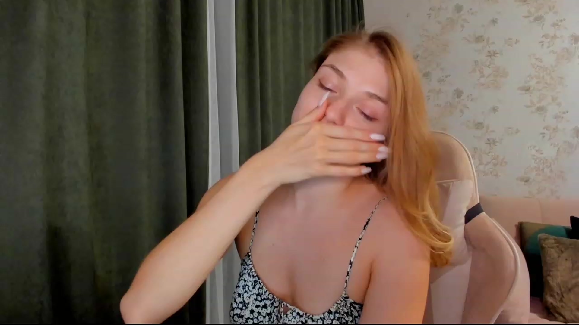 Gallery image thumbnail from Make_my_Luck's myfreecams stream on, 08/11/2023, 21:55 image 11 of 20