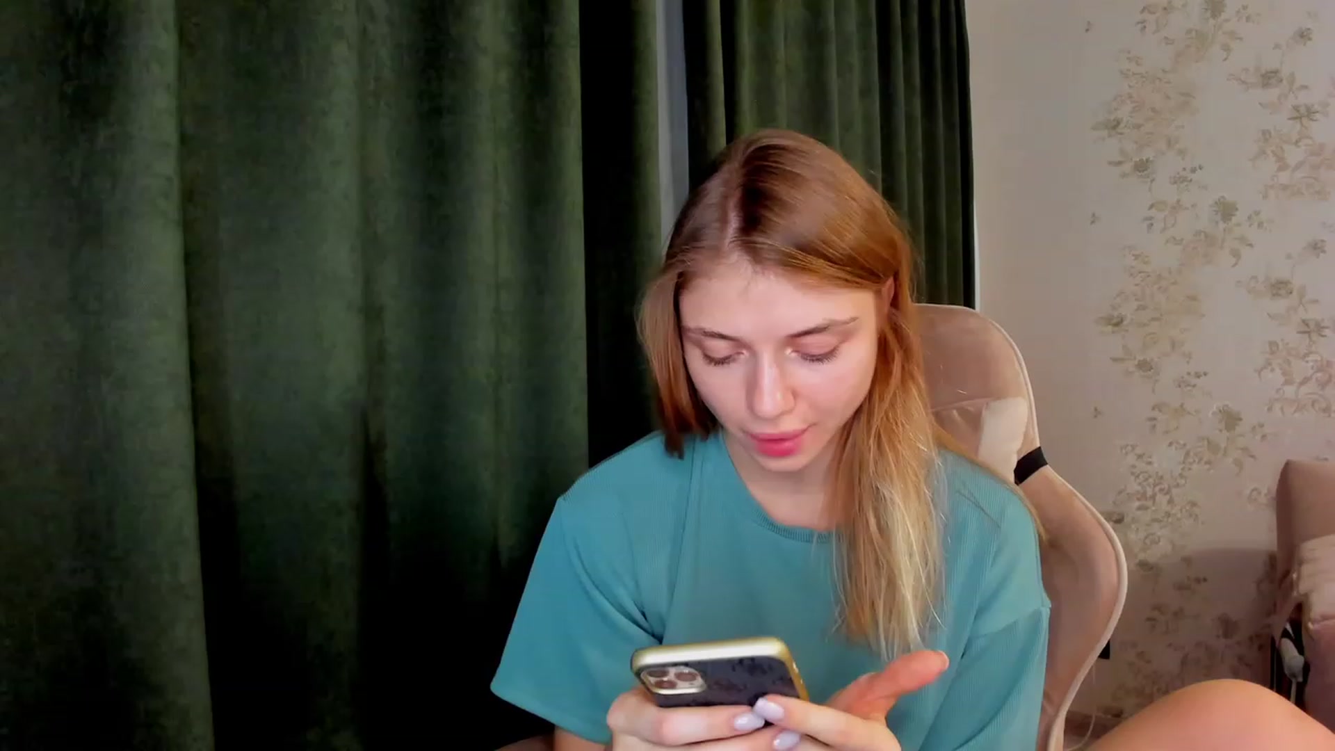 Gallery image thumbnail from Make_my_Luck's myfreecams stream on, 09/11/2023, 22:00 image 7 of 20