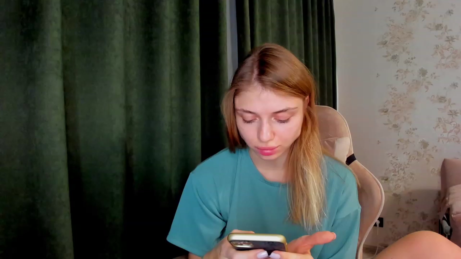 Gallery image thumbnail from Make_my_Luck's myfreecams stream on, 09/11/2023, 22:00 image 6 of 20
