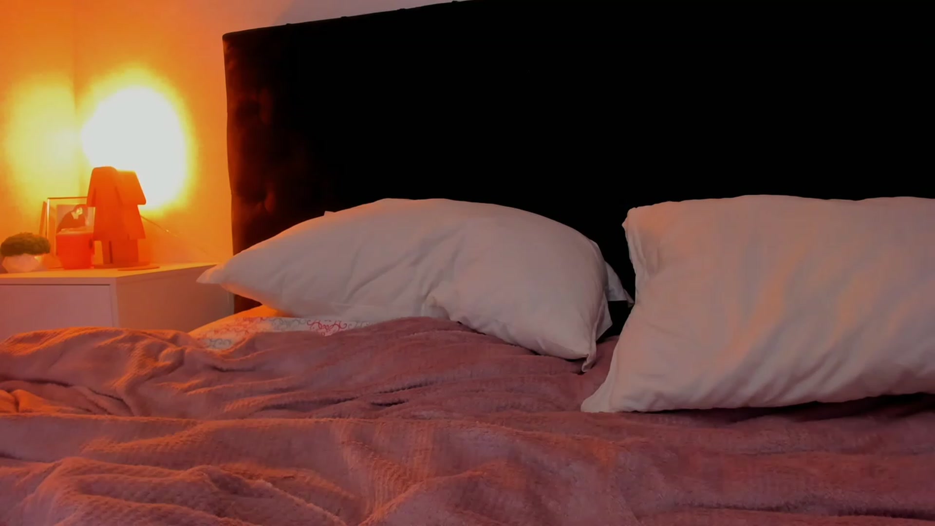Gallery image thumbnail from Make_my_Luck's myfreecams stream on, 09/18/2023, 20:12 image 16 of 20