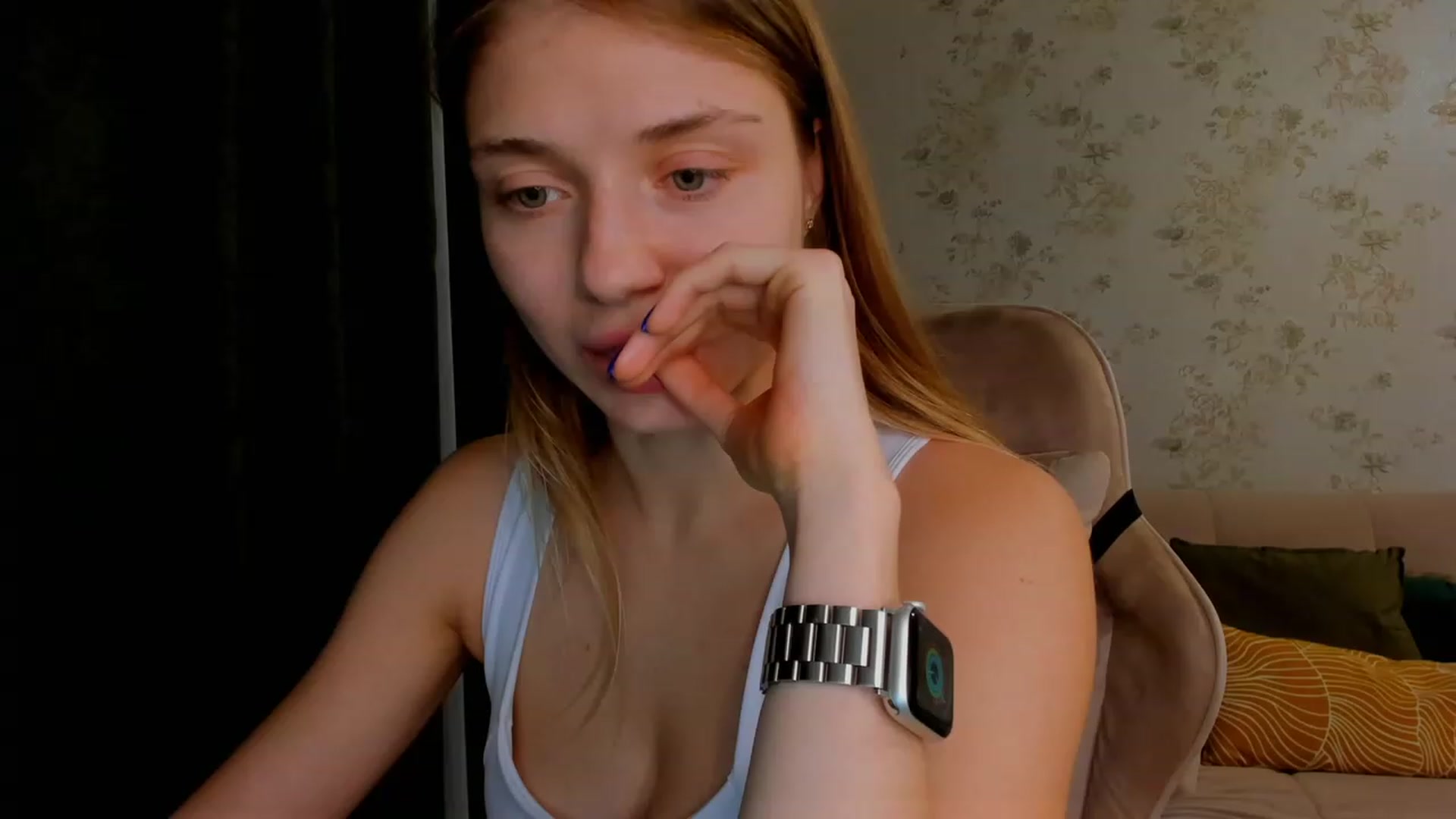 Gallery image thumbnail from Make_my_Luck's myfreecams stream on, 09/20/2023, 19:48 image 19 of 20