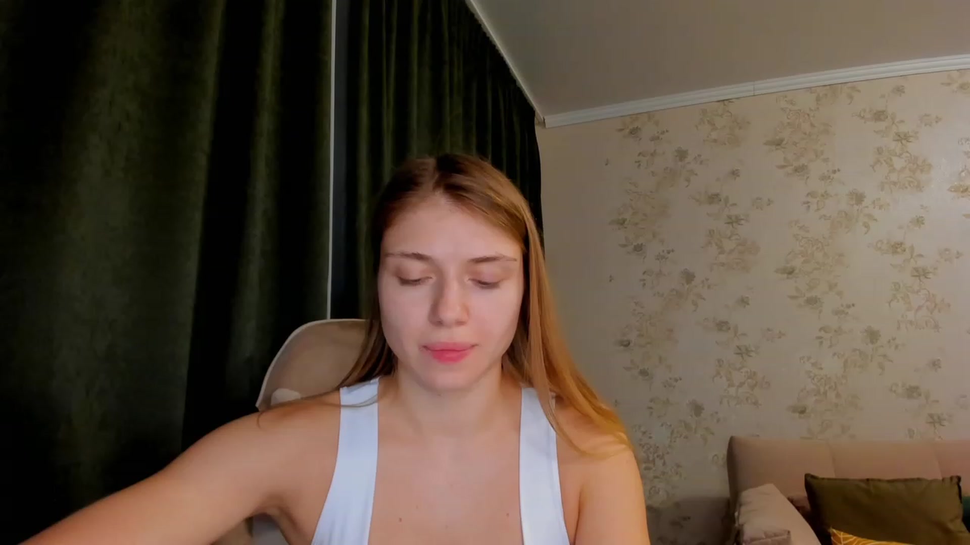 Gallery image thumbnail from Make_my_Luck's myfreecams stream on, 09/20/2023, 20:06 image 19 of 20