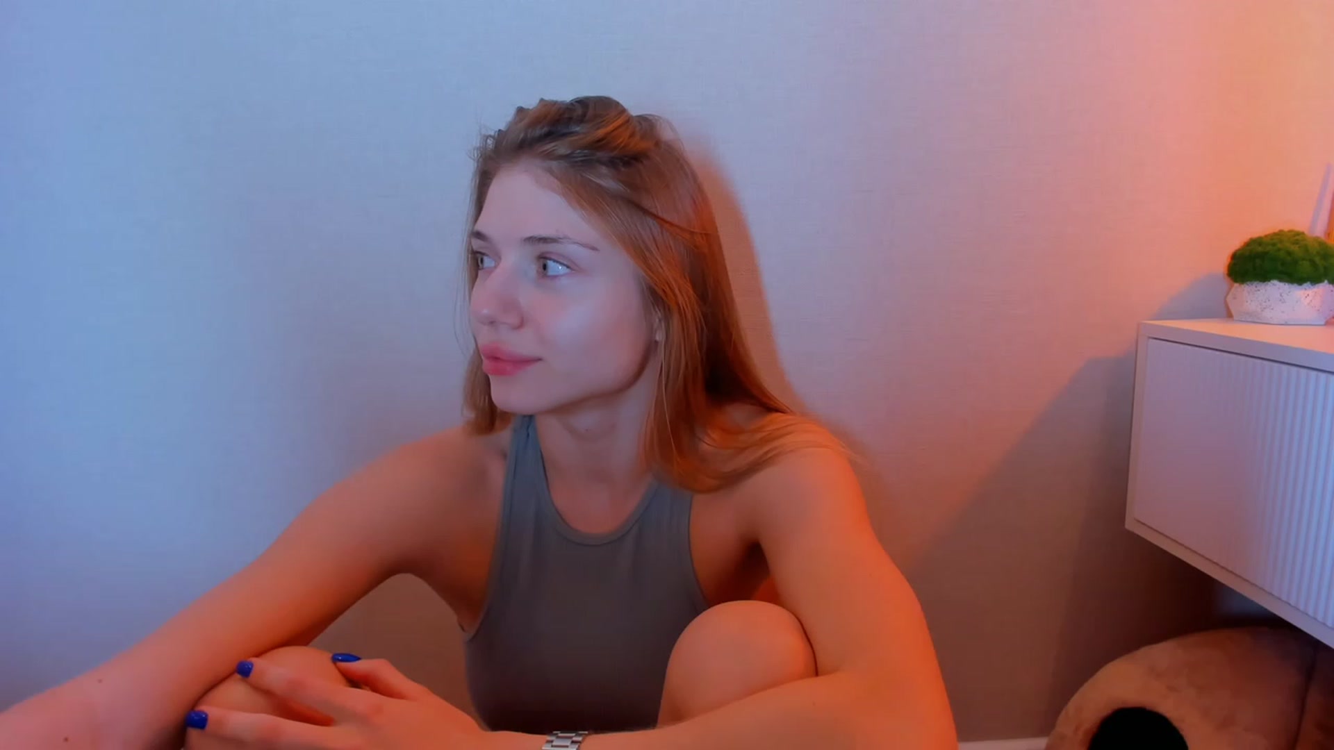 Gallery image thumbnail from Make_my_Luck's myfreecams stream on, 09/27/2023, 19:59 image 5 of 20
