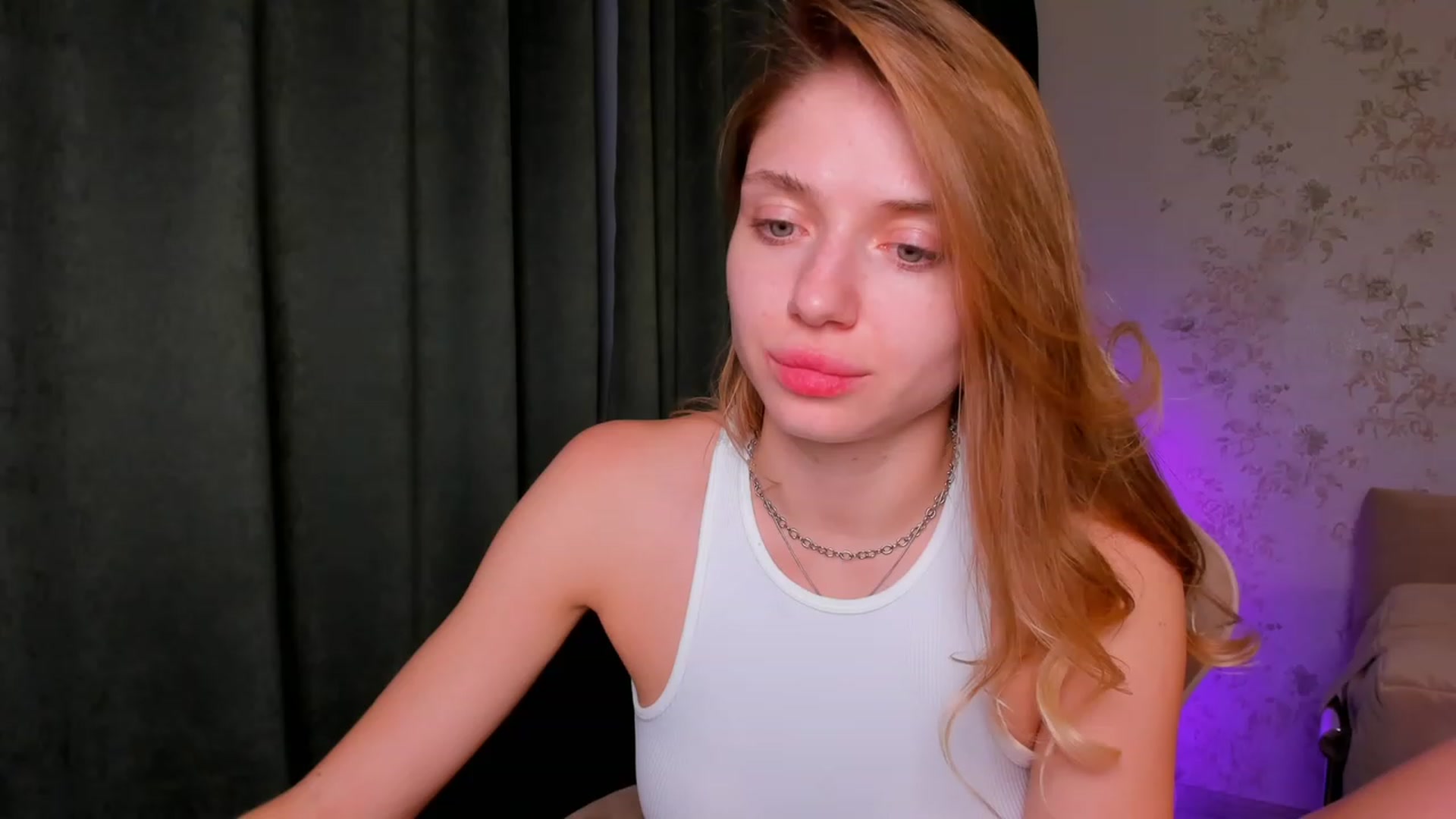 Gallery image thumbnail from Make_my_Luck's myfreecams stream on, 09/29/2023, 21:49 image 12 of 20