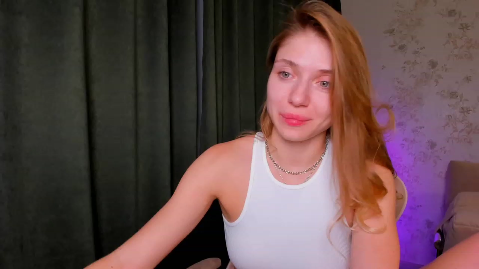 Gallery image thumbnail from Make_my_Luck's myfreecams stream on, 09/29/2023, 21:49 image 11 of 20