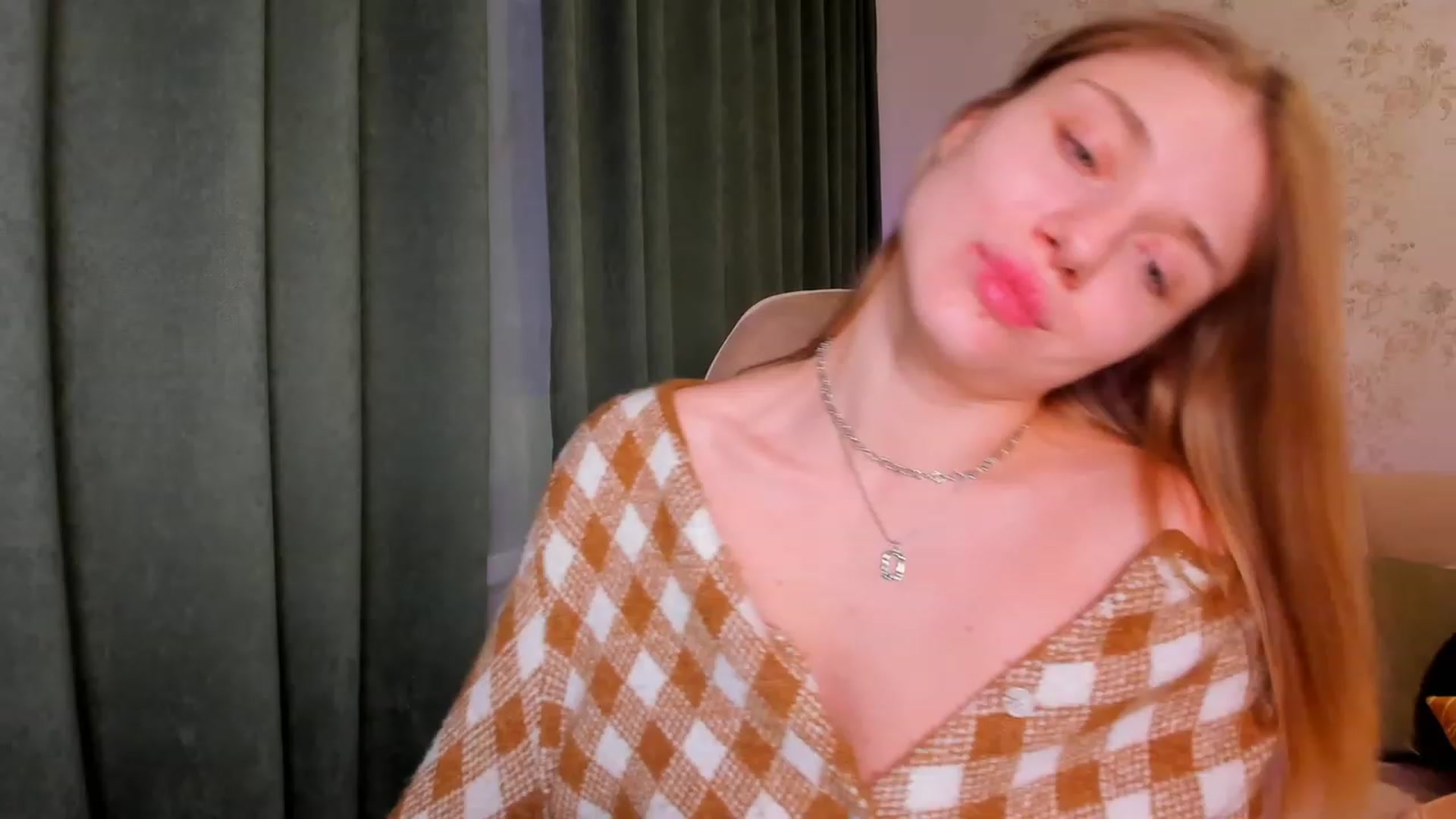 Gallery image thumbnail from Make_my_Luck's myfreecams stream on, 10/10/2023, 21:45 image 19 of 20