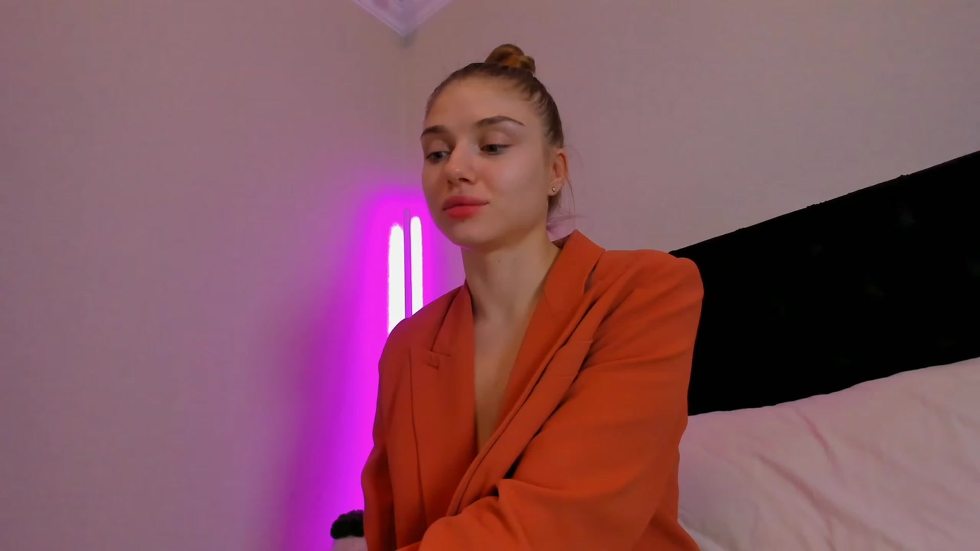 Gallery image thumbnail from Make_my_Luck's myfreecams stream on, 10/11/2023, 21:28 image 7 of 20