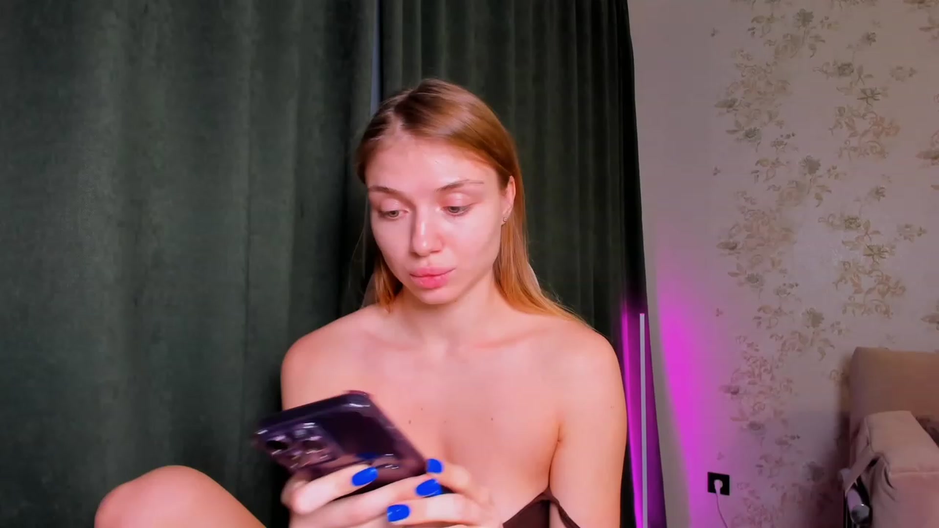Gallery image thumbnail from Make_my_Luck's myfreecams stream on, 10/13/2023, 21:25 image 5 of 20