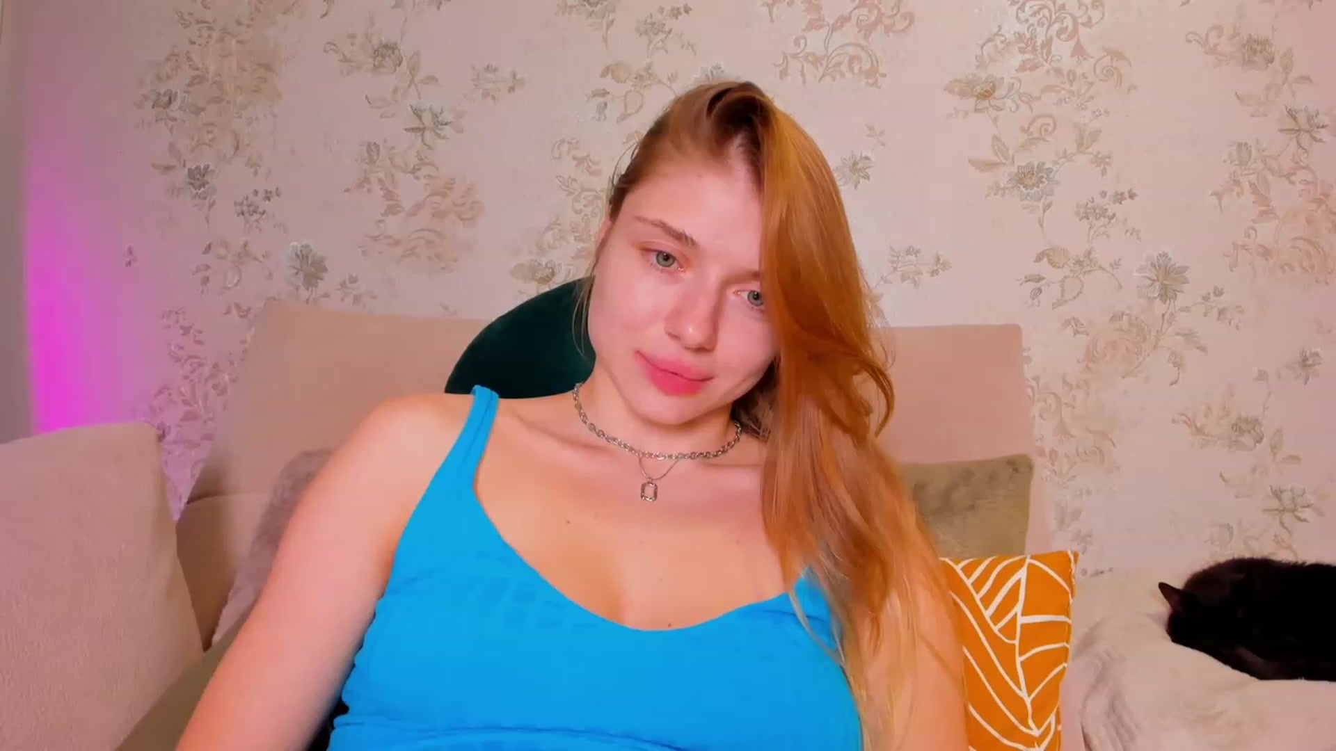 Gallery image thumbnail from Make_my_Luck's myfreecams stream on, 10/15/2023, 20:41 image 4 of 20