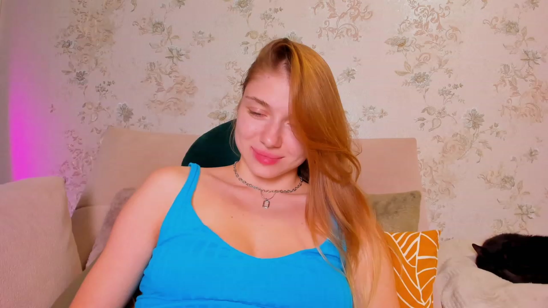 Gallery image thumbnail from Make_my_Luck's myfreecams stream on, 10/15/2023, 20:41 image 8 of 20