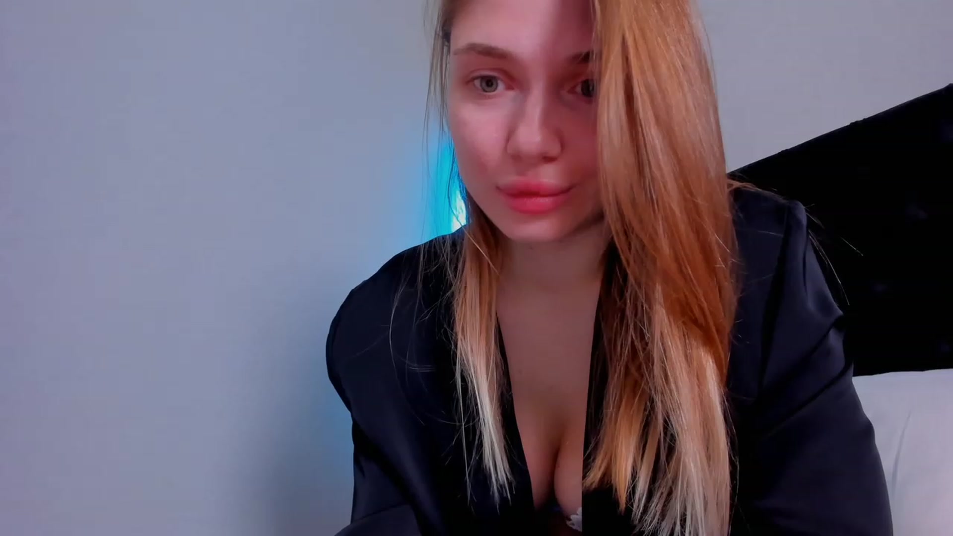 Gallery image thumbnail from Make_my_Luck's myfreecams stream on, 10/23/2023, 20:47 image 11 of 20