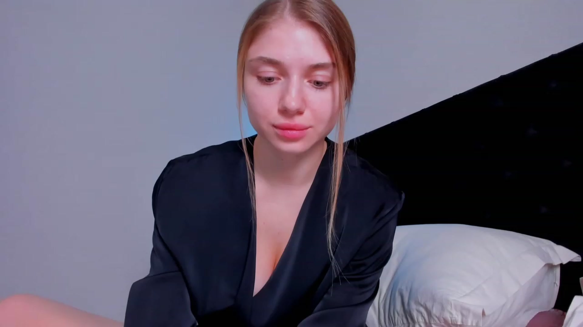 Gallery image thumbnail from Make_my_Luck's myfreecams stream on, 10/23/2023, 20:47 image 3 of 20