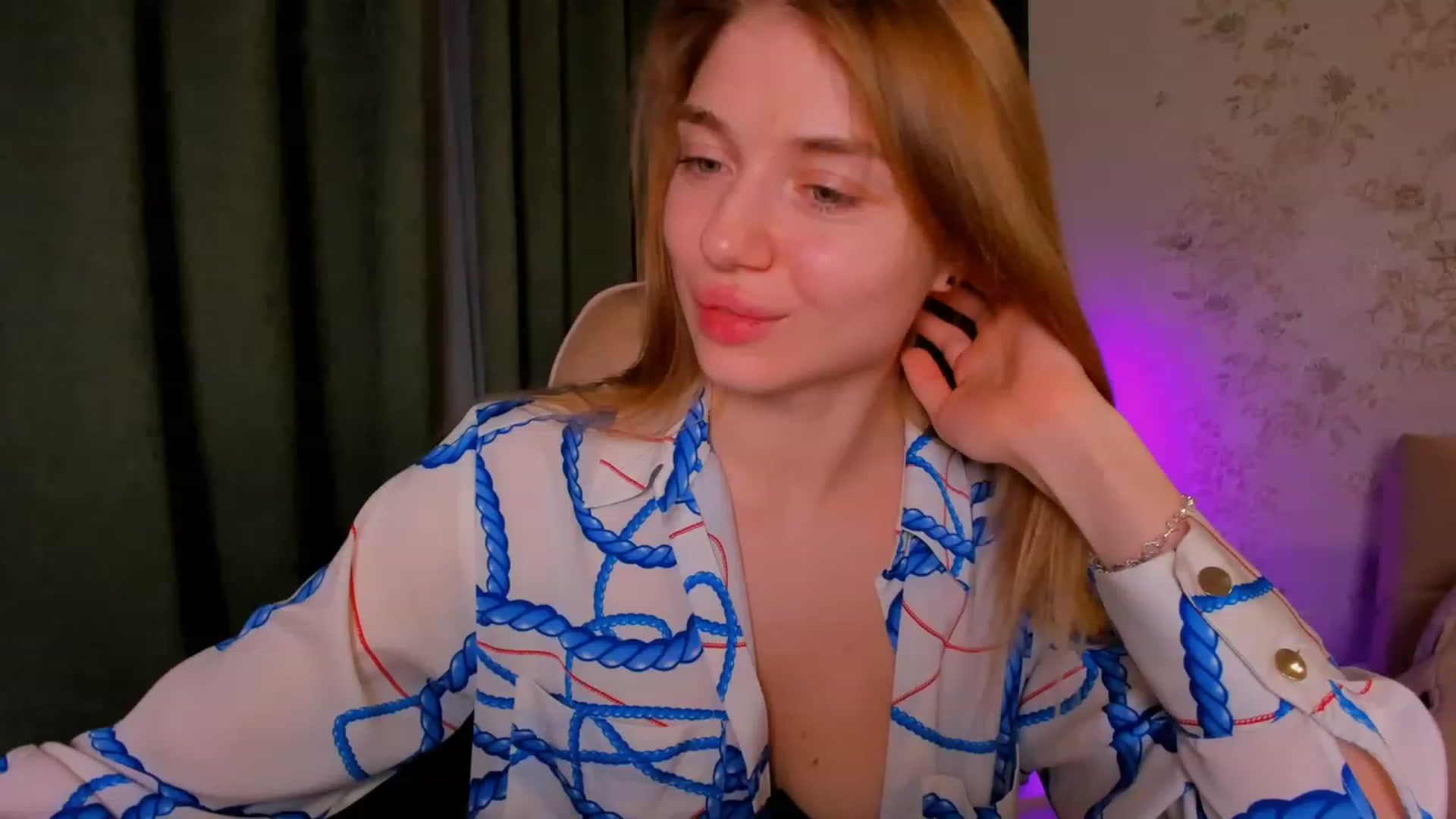 Gallery image thumbnail from Make_my_Luck's myfreecams stream on, 10/25/2023, 20:33 image 9 of 20