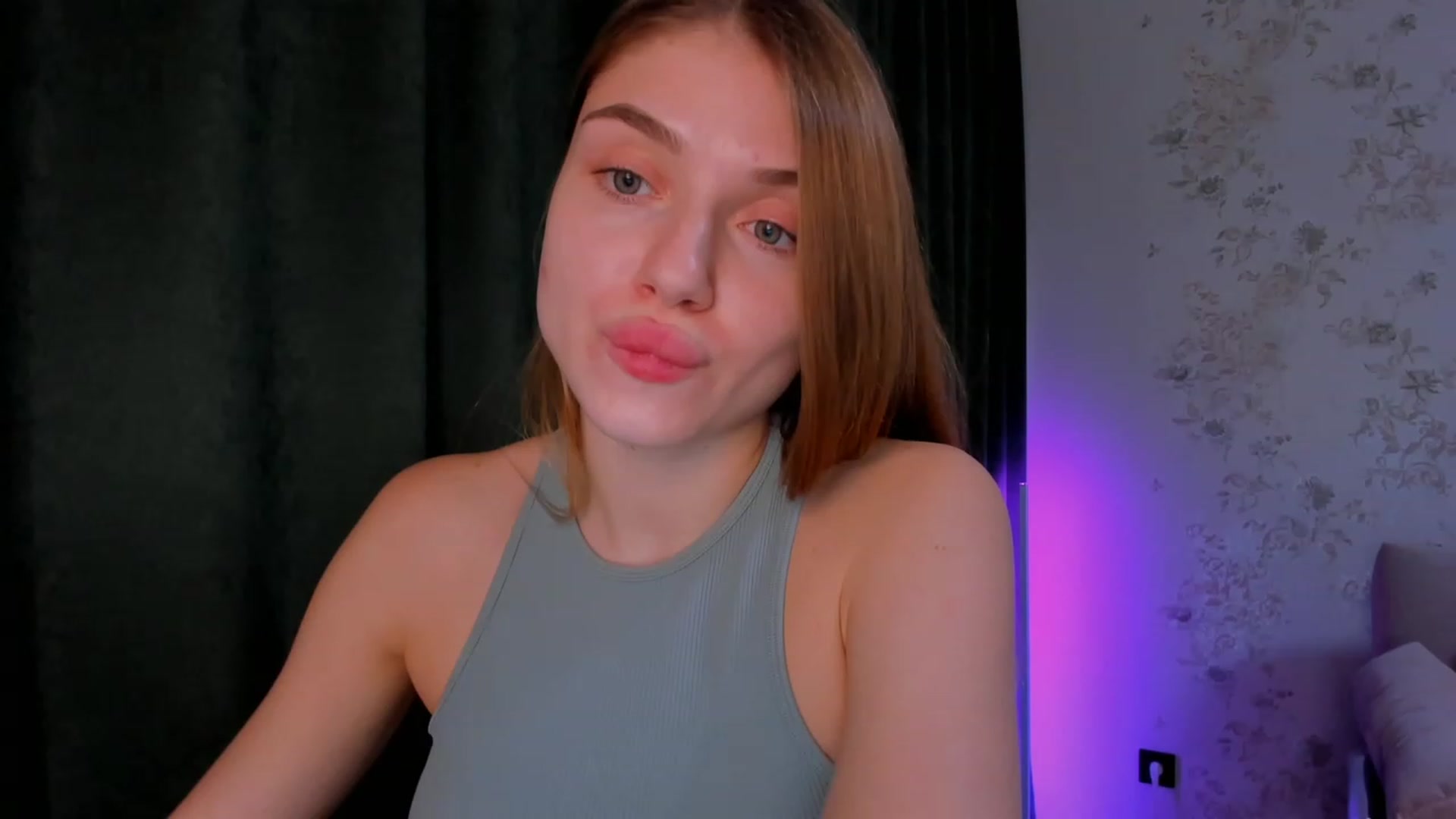Gallery image thumbnail from Make_my_Luck's myfreecams stream on, 11/09/2023, 20:08 image 8 of 20