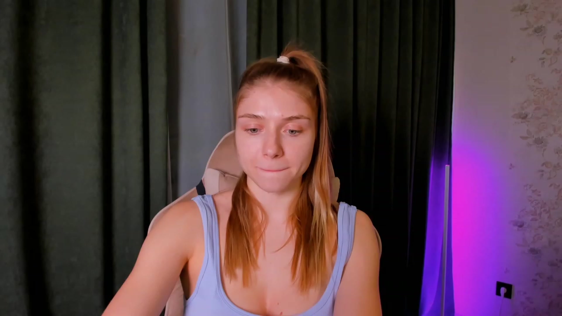 Gallery image thumbnail from Make_my_Luck's myfreecams stream on, 11/10/2023, 19:44 image 4 of 20