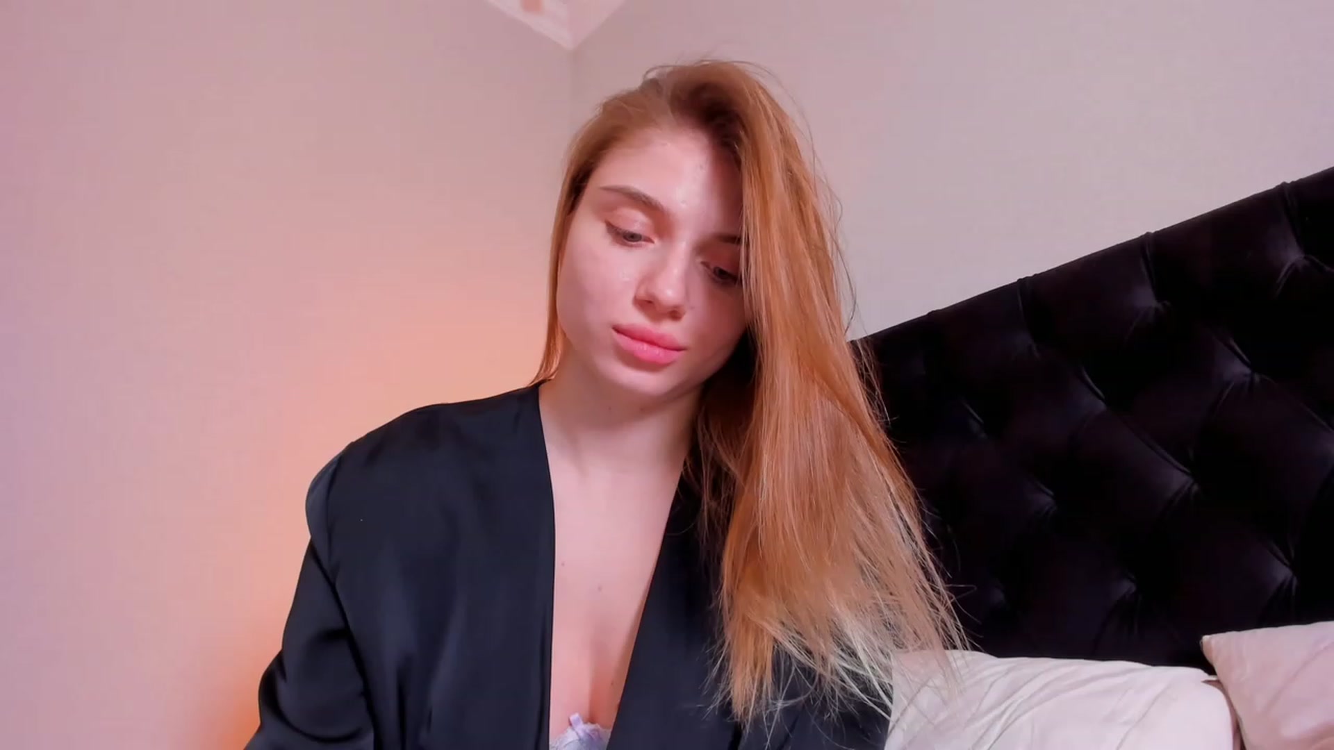 Gallery image thumbnail from Make_my_Luck's myfreecams stream on, 11/12/2023, 21:10 image 12 of 20