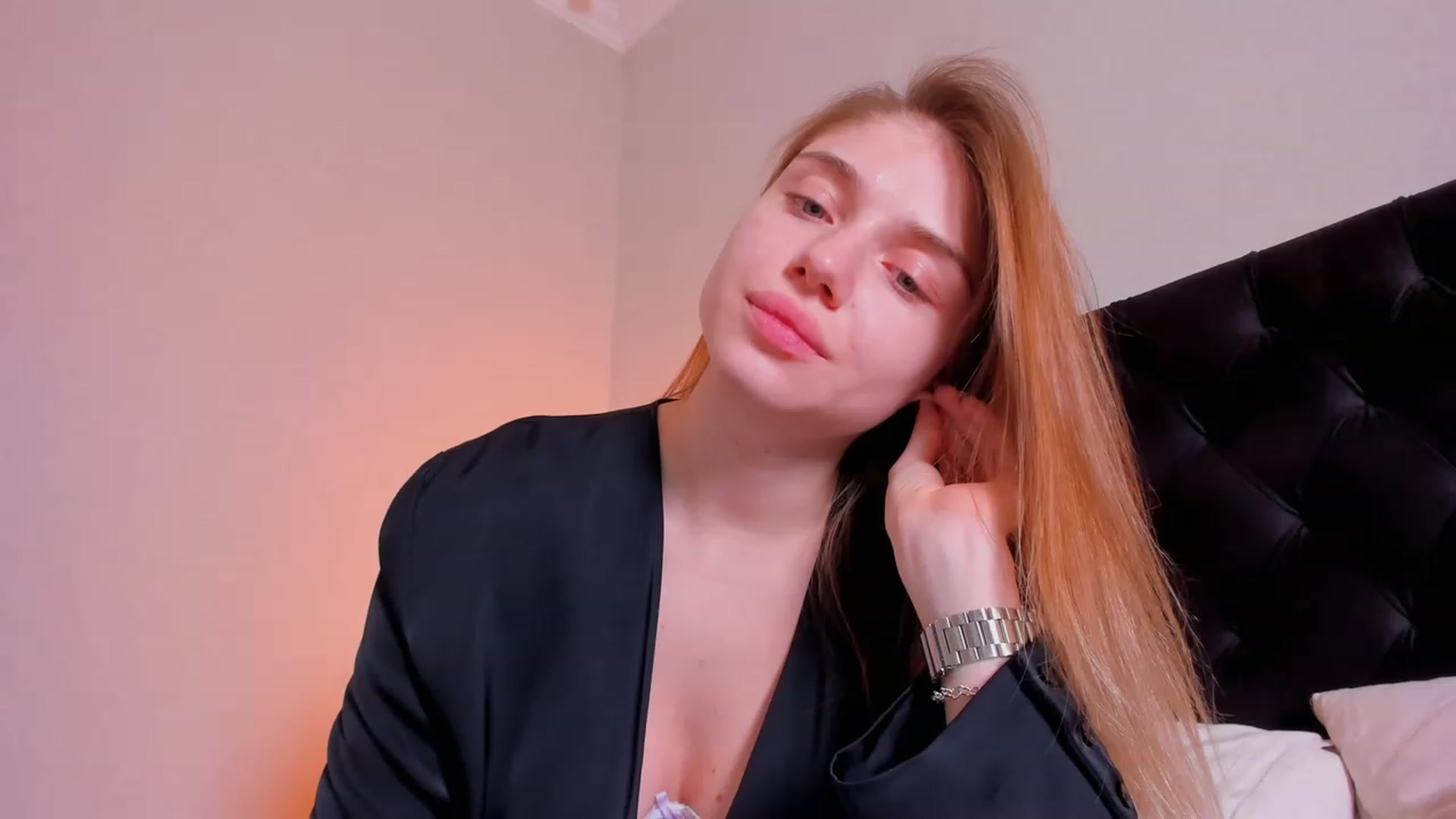 Gallery image thumbnail from Make_my_Luck's myfreecams stream on, 11/12/2023, 21:10 image 14 of 20