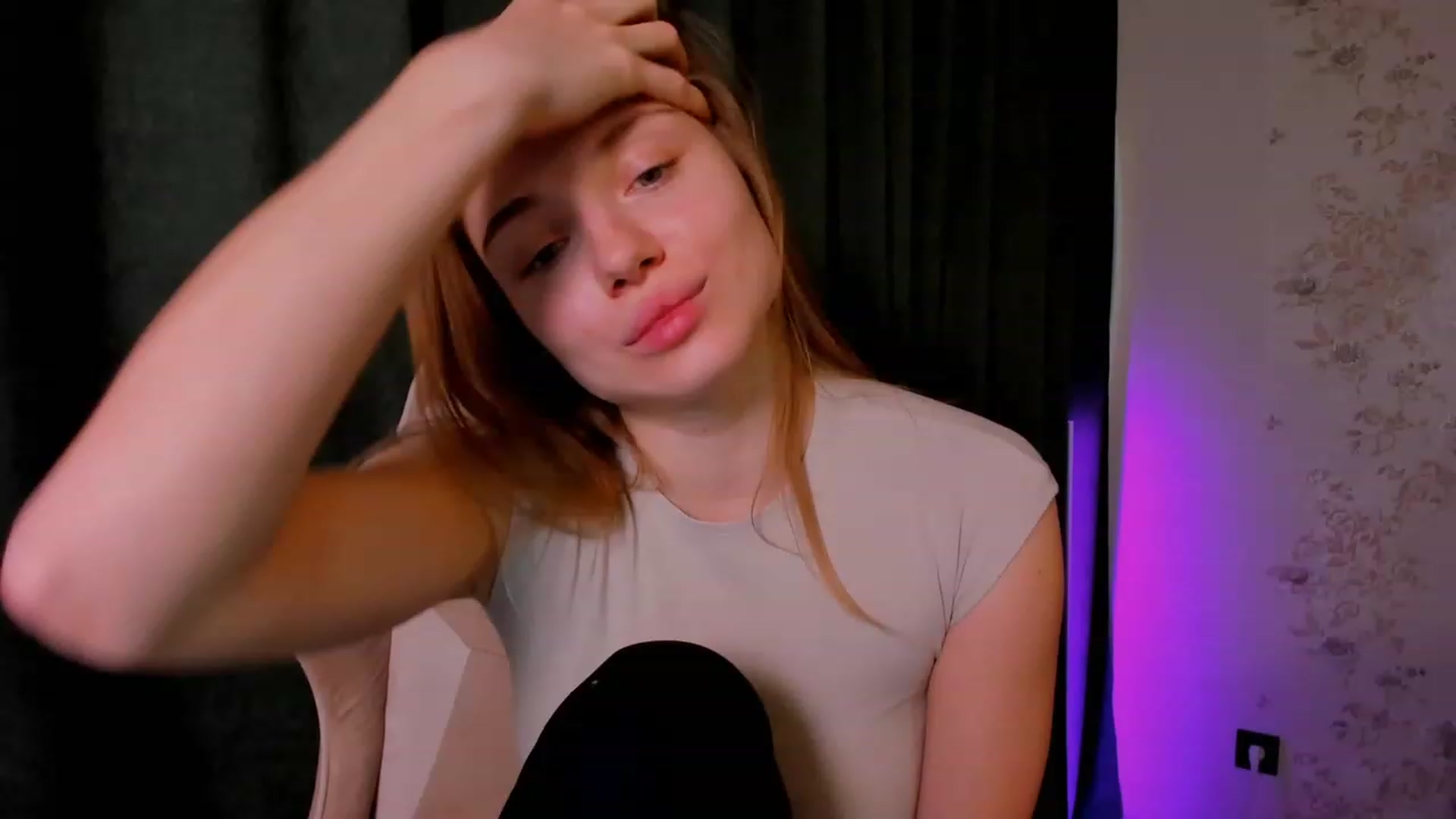 Gallery image thumbnail from Make_my_Luck's myfreecams stream on, 12/06/2023, 19:57 image 15 of 20