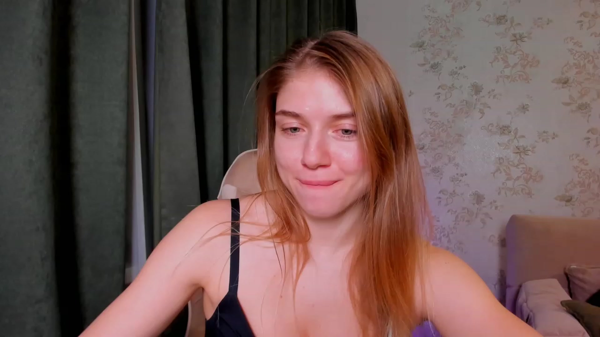 Gallery image thumbnail from Make_my_Luck's myfreecams stream on, 12/08/2023, 21:09 image 2 of 20