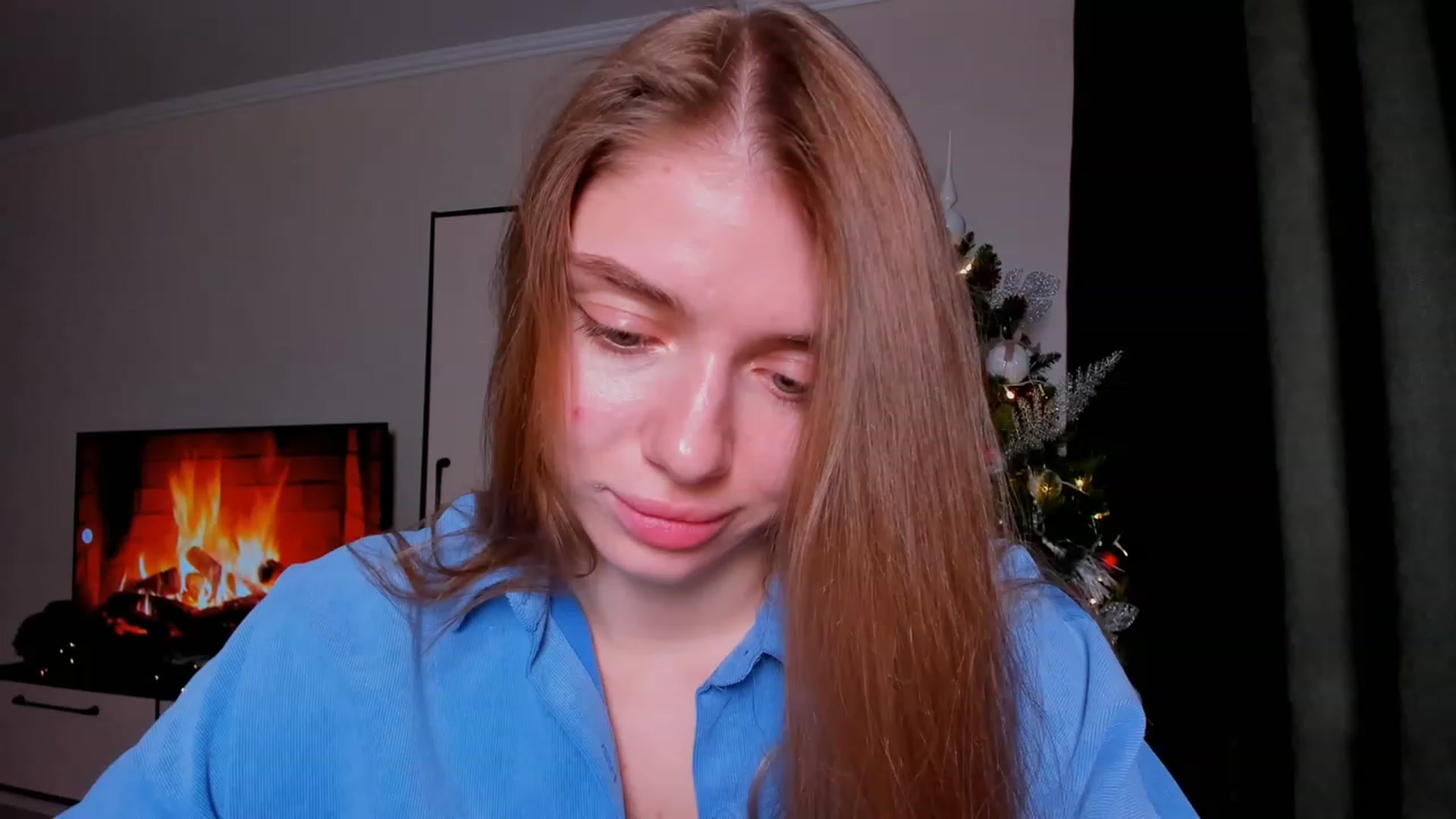 Gallery image thumbnail from Make_my_Luck's myfreecams stream on, 12/10/2023, 21:21 image 3 of 20