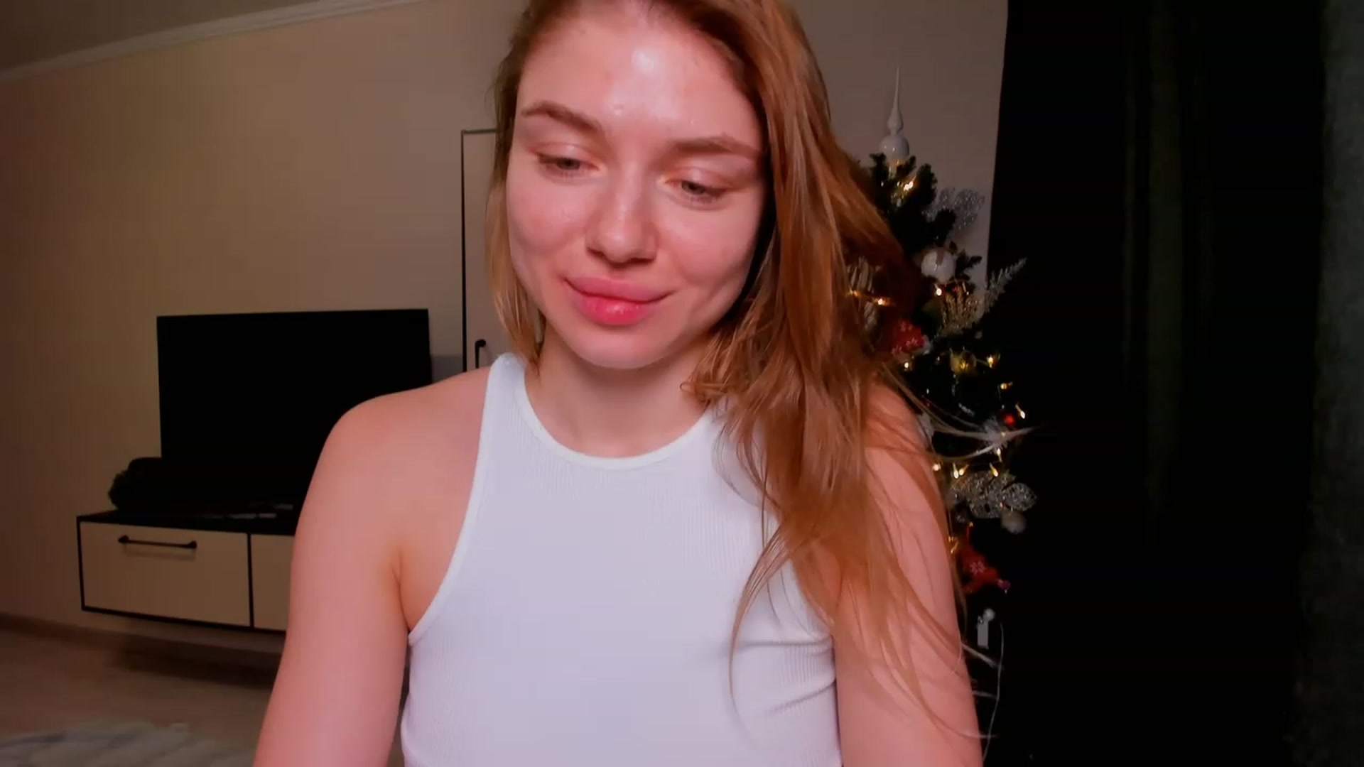 Gallery image thumbnail from Make_my_Luck's myfreecams stream on, 12/12/2023, 21:49 image 19 of 20