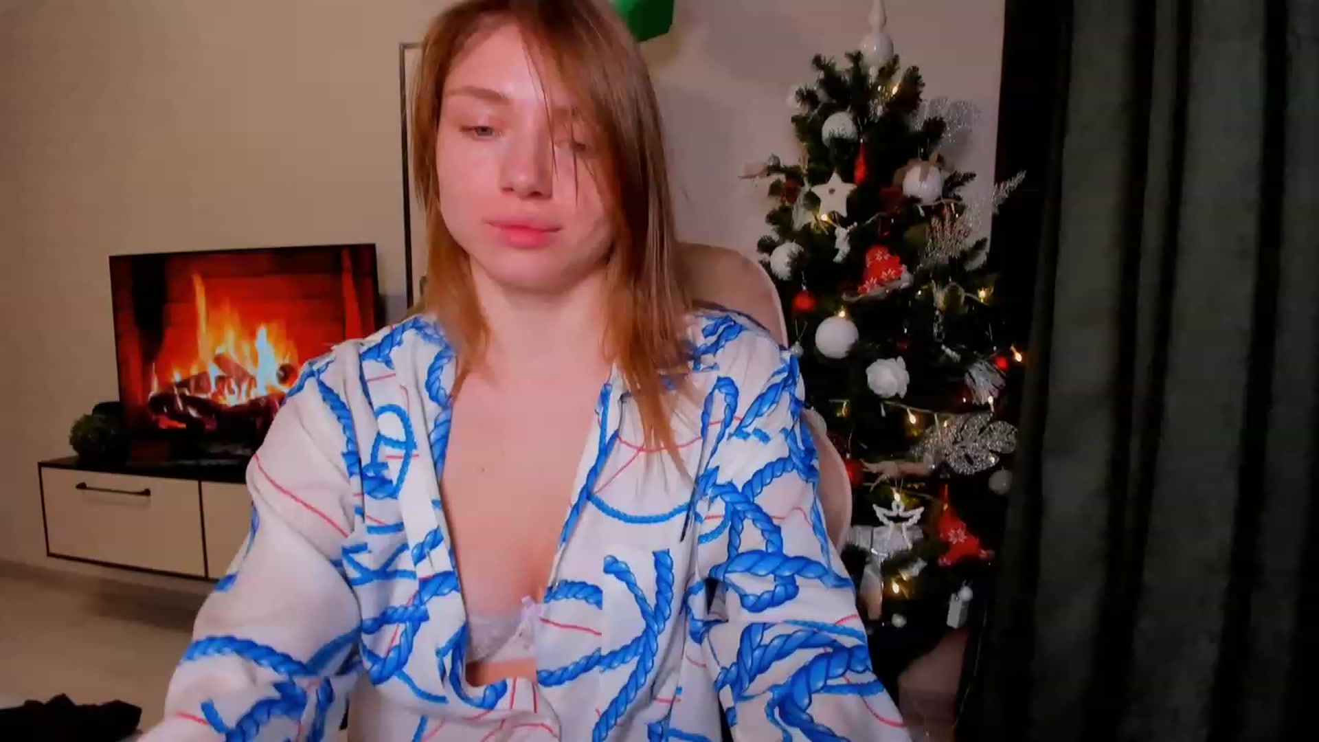 Gallery image thumbnail from Make_my_Luck's myfreecams stream on, 12/14/2023, 20:07 image 12 of 20