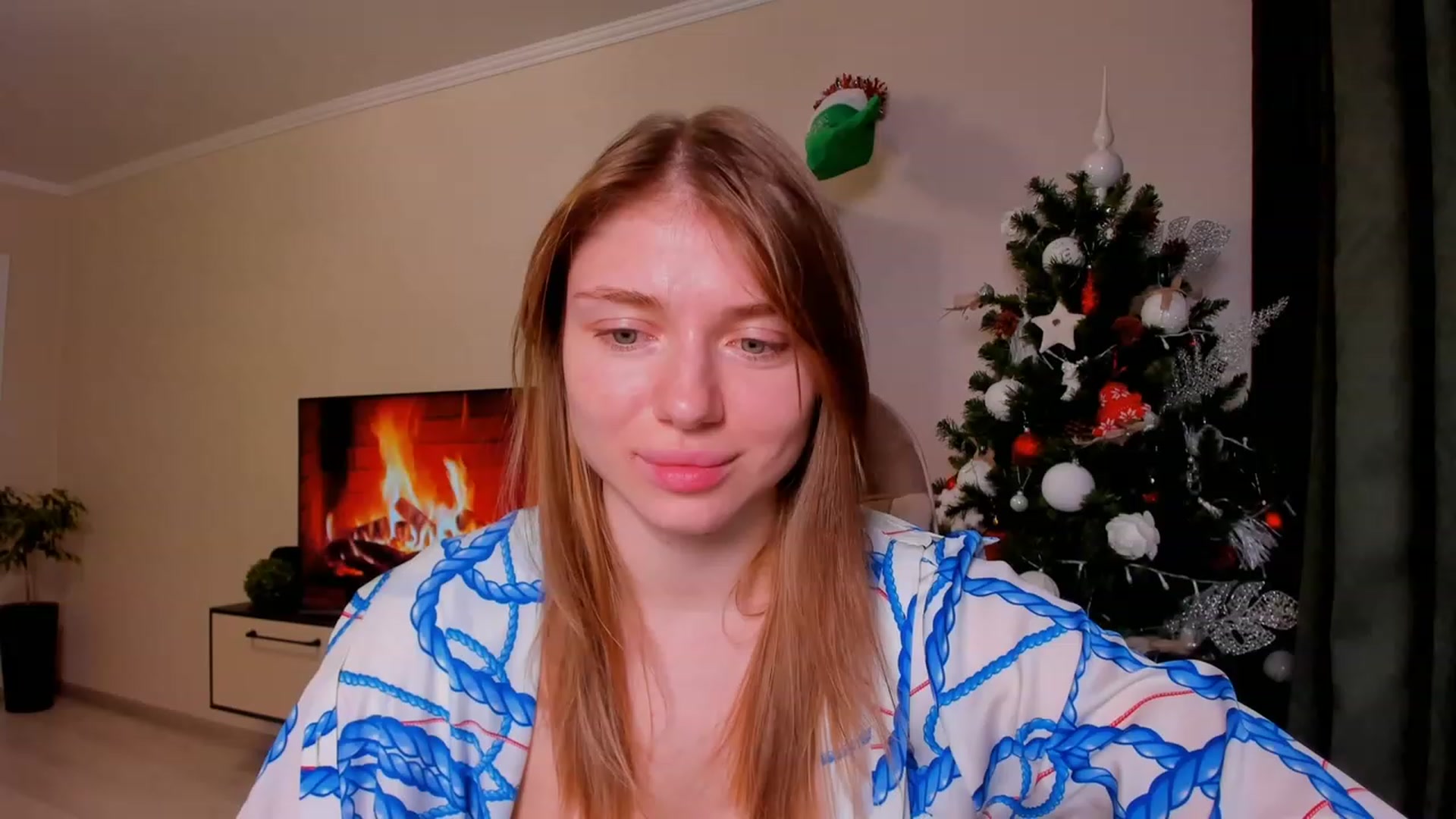 Gallery image thumbnail from Make_my_Luck's myfreecams stream on, 12/14/2023, 20:54 image 4 of 20