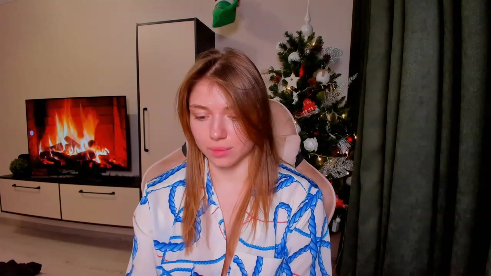 Gallery image thumbnail from Make_my_Luck's myfreecams stream on, 12/14/2023, 21:47 image 9 of 20