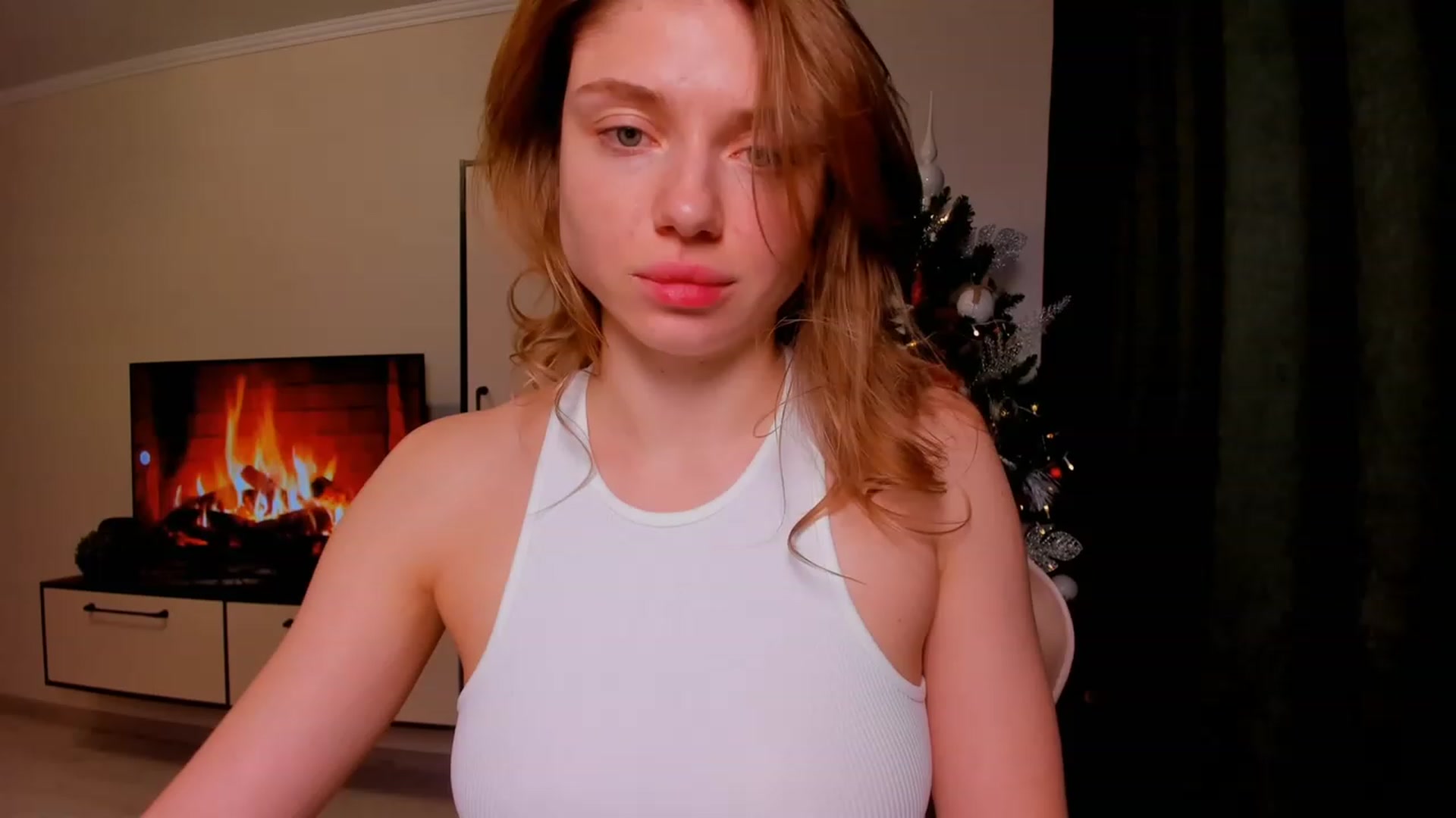Gallery image thumbnail from Make_my_Luck's myfreecams stream on, 12/17/2023, 18:25 image 19 of 20