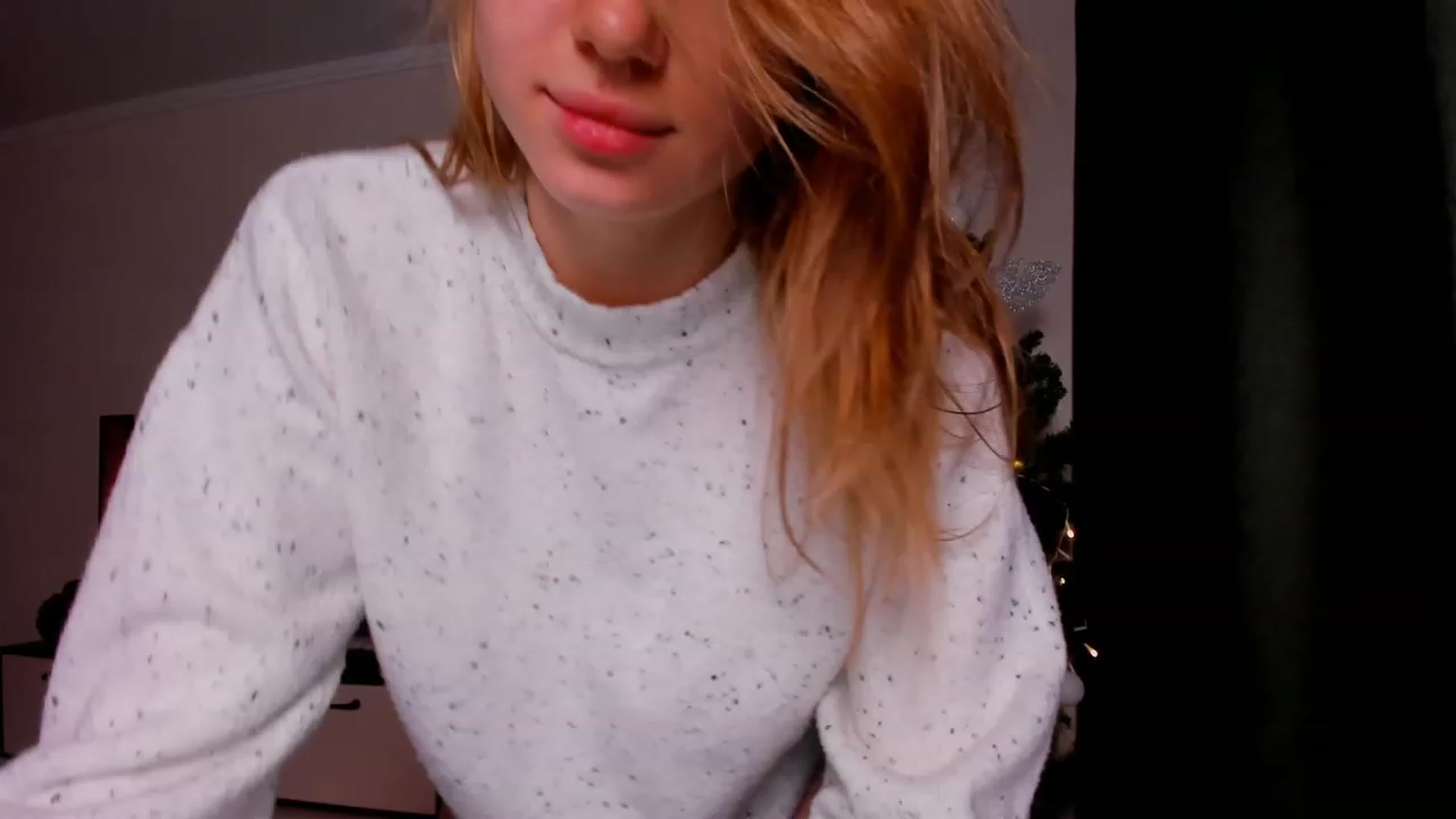 Gallery image thumbnail from Make_my_Luck's myfreecams stream on, 12/20/2023, 20:06 image 10 of 20