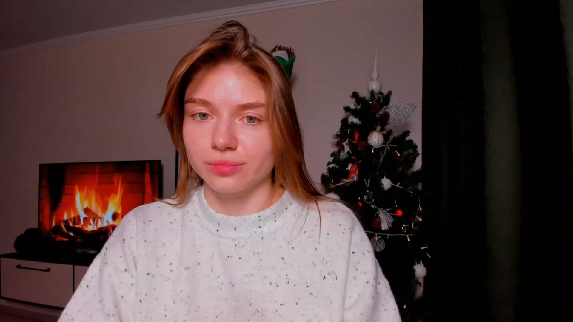 Gallery image thumbnail from Make_my_Luck's myfreecams stream on, 12/20/2023, 20:06 image 5 of 20