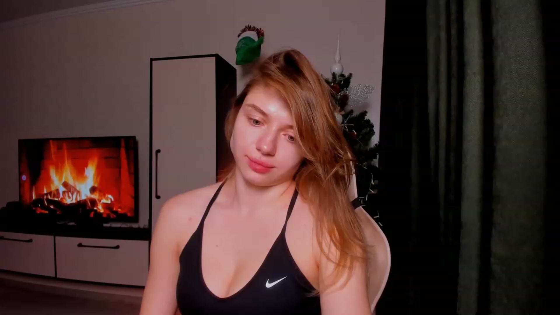 Gallery image thumbnail from Make_my_Luck's myfreecams stream on, 12/23/2023, 09:16 image 7 of 20