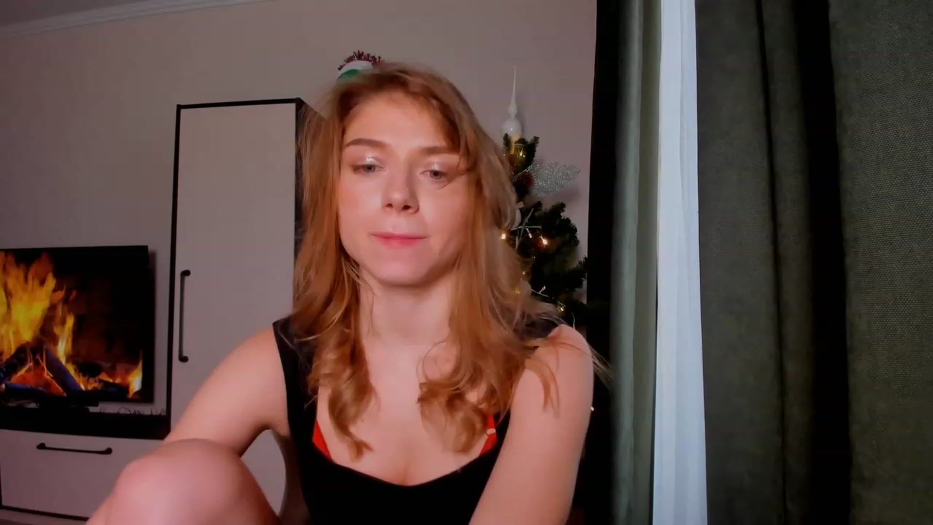 Gallery image thumbnail from Make_my_Luck's myfreecams stream on, 12/24/2023, 11:58 image 4 of 20