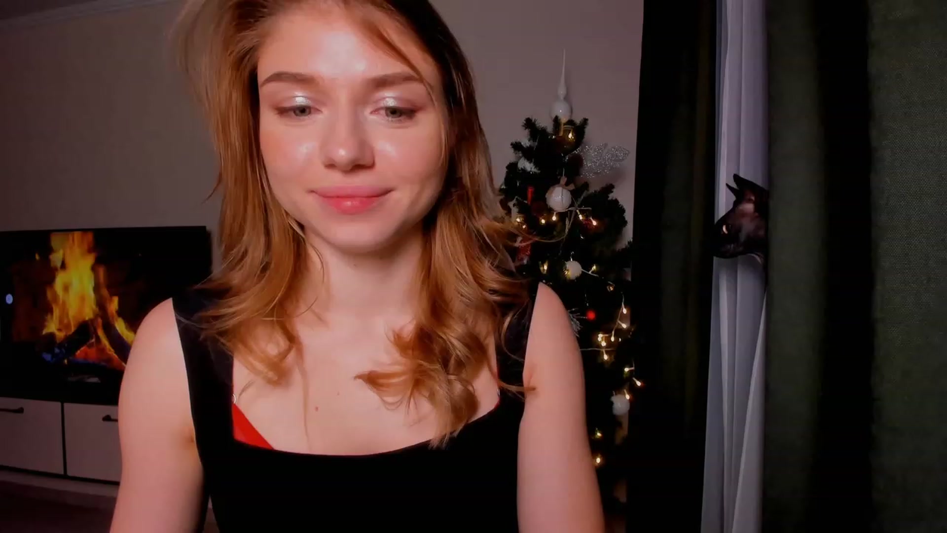 Gallery image thumbnail from Make_my_Luck's myfreecams stream on, 12/24/2023, 13:16 image 11 of 20