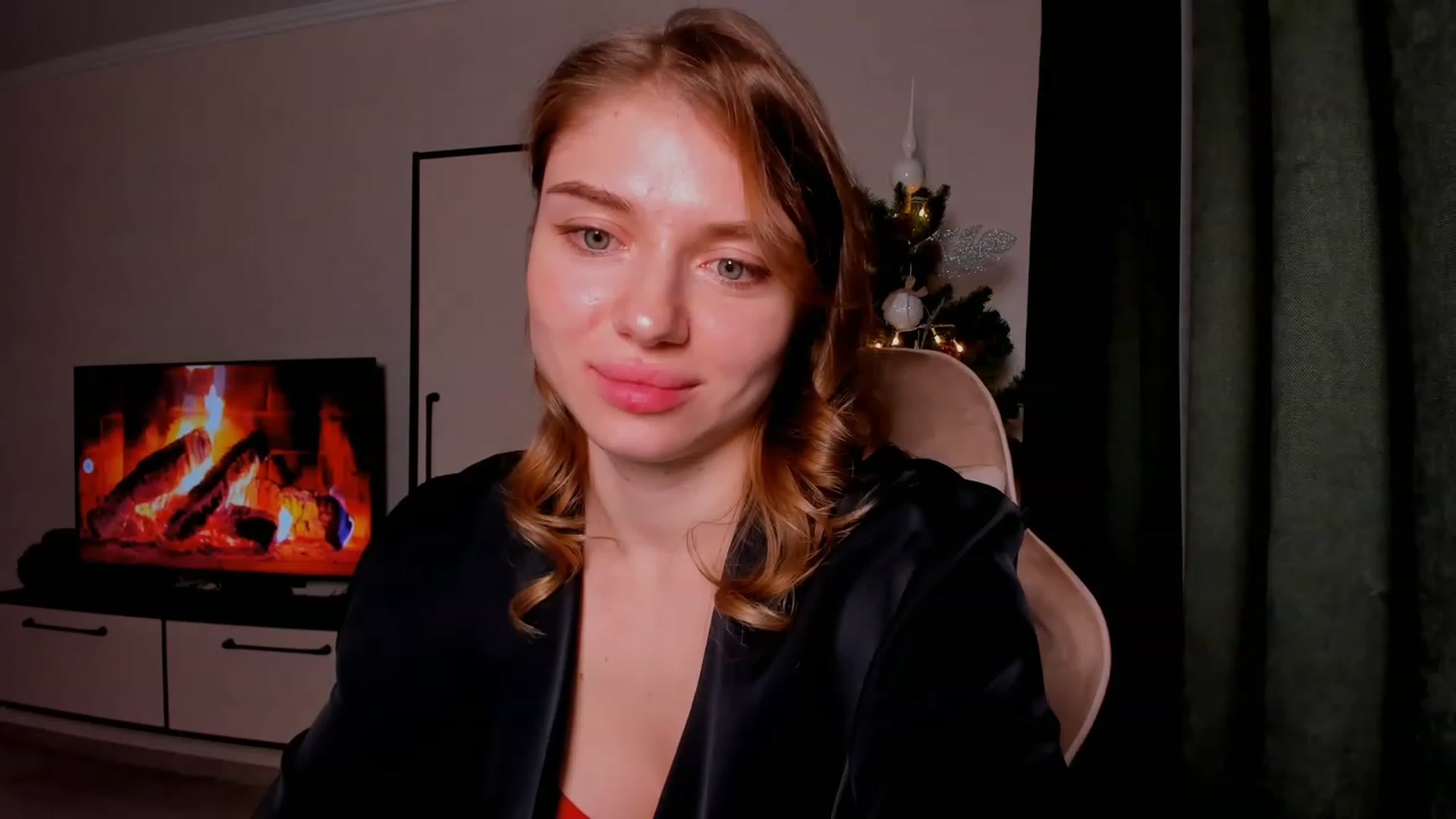 Gallery image thumbnail from Make_my_Luck's myfreecams stream on, 12/25/2023, 19:59 image 20 of 20