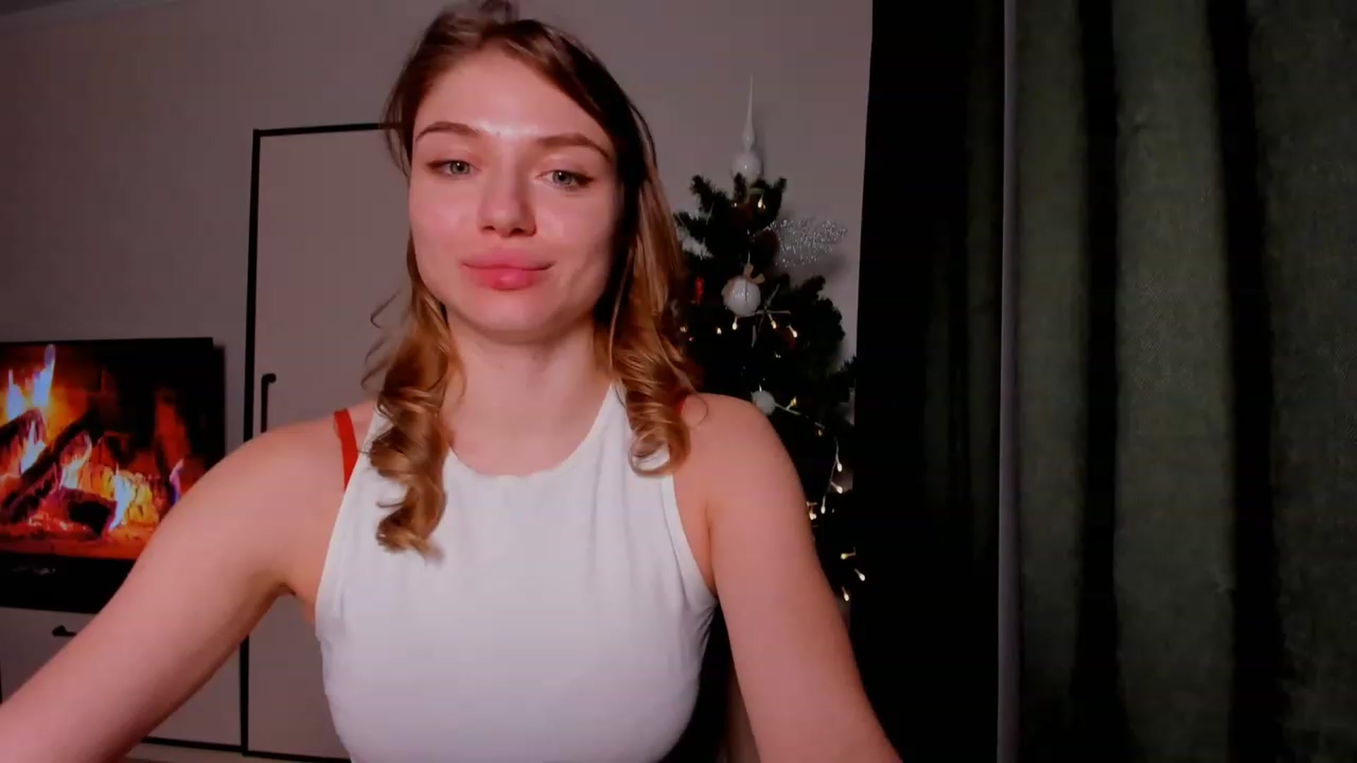 Gallery image thumbnail from Make_my_Luck's myfreecams stream on, 12/25/2023, 21:55 image 16 of 20